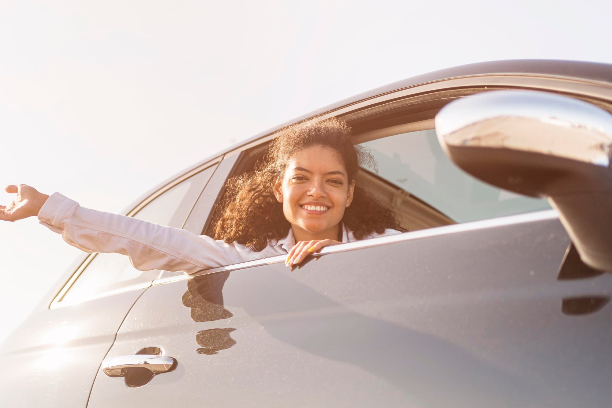 Según explica, las aseguradoras reducen el precio si asumen que el auto se usará menos