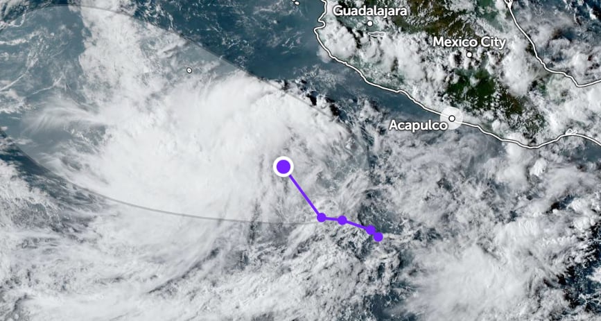 Invest 96 se encuentra al suroeste de México y tiene hasta 90% de probabilidades de convertirse en tormenta tropical dentro de los próximos siete días