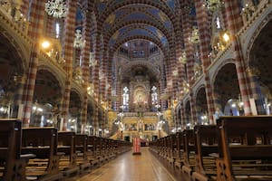 El imponente templo de 1900 levantado con tierra romana donde bautizaron al Papa y cantó Gardel