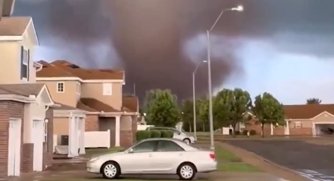 Un poderoso tornado categoría F4 arrasó una ciudad de Oklahoma, en Estados Unidos