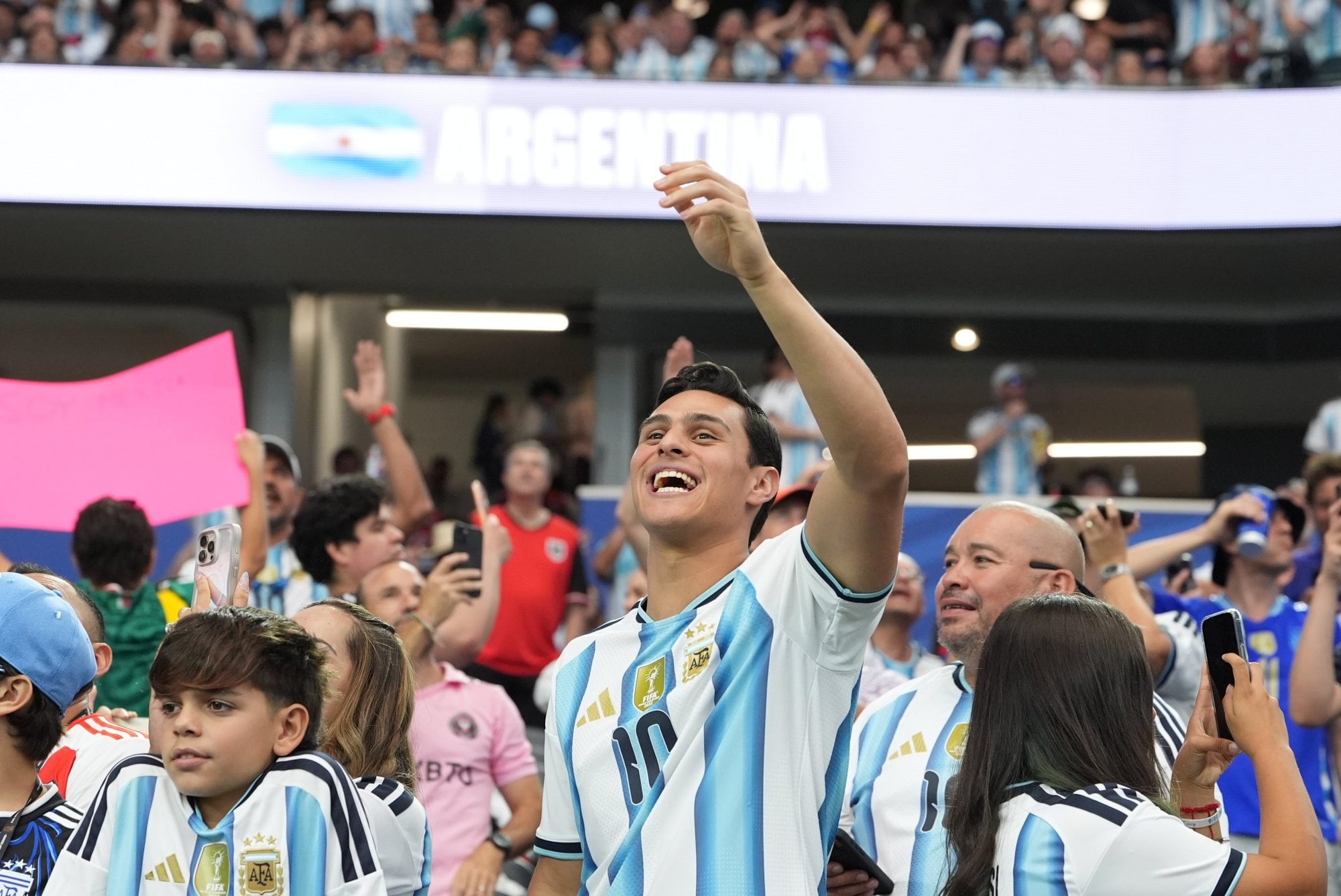 En los tres partidos jugados en Dallas y Kansas City hubo un promedio de 30.000 hinchas argentinos por encuentro