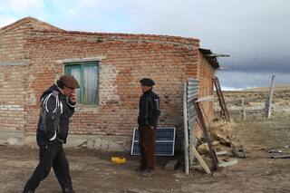 Cómo es vivir solo e incomunicado en el medio del campo