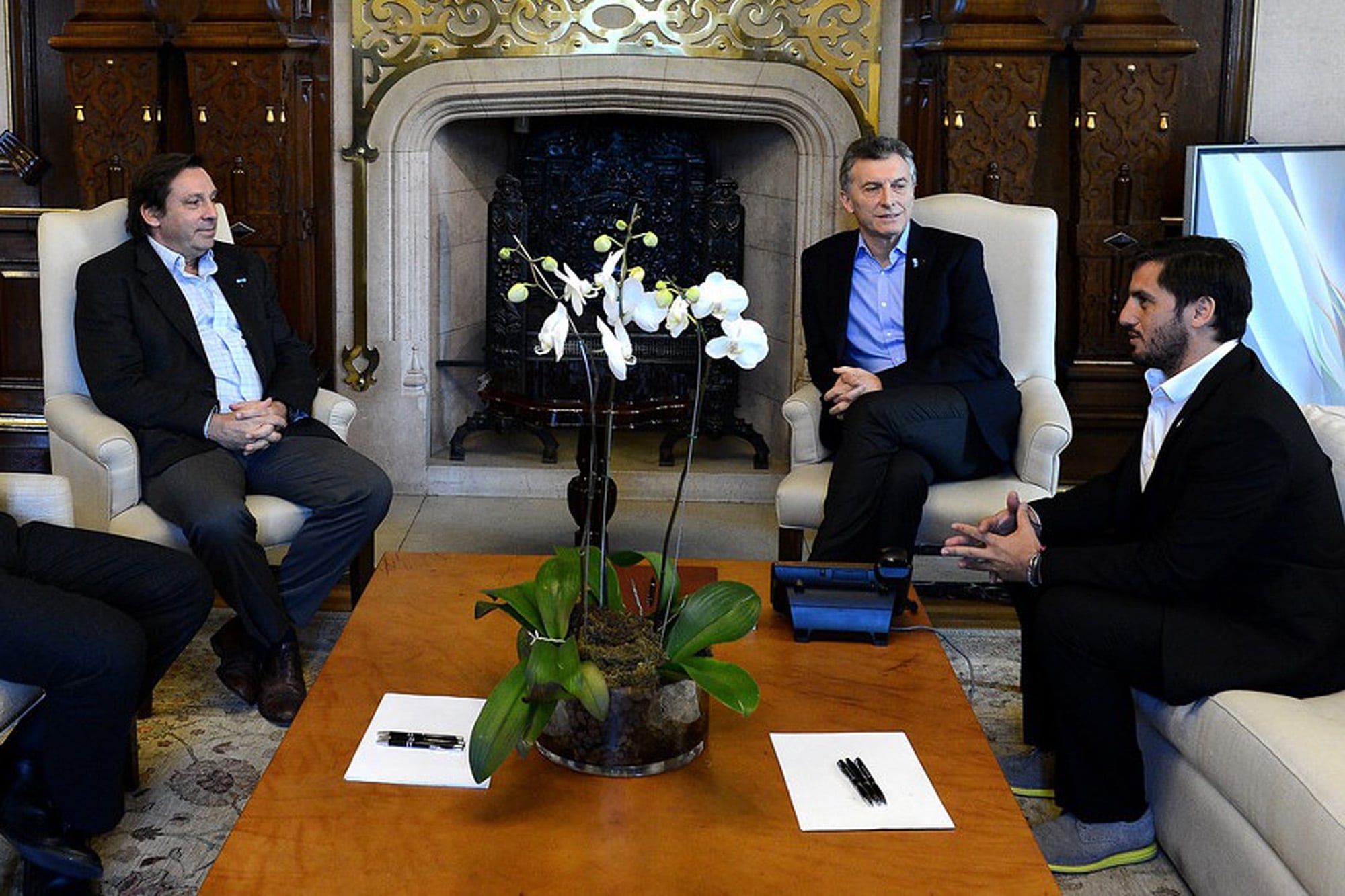 Agustín Pichot, reunido con Mauricio Macri en la Casa de Gobierno; el ex rugbier y el entonces presidente acordaron postular a Argentina para organizar la Copa del Mundo de 2027, pero los vaivenes económicos del país aventaron esa intención.