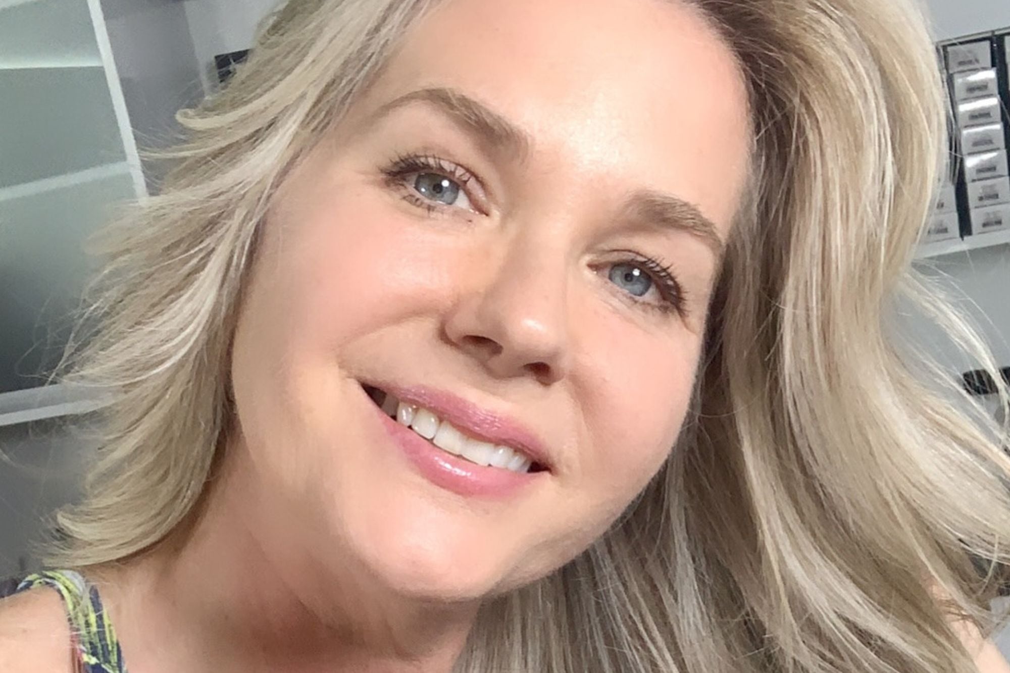 Es actriz en Telemundo y revela por qué trabaja como enfermera en Miami