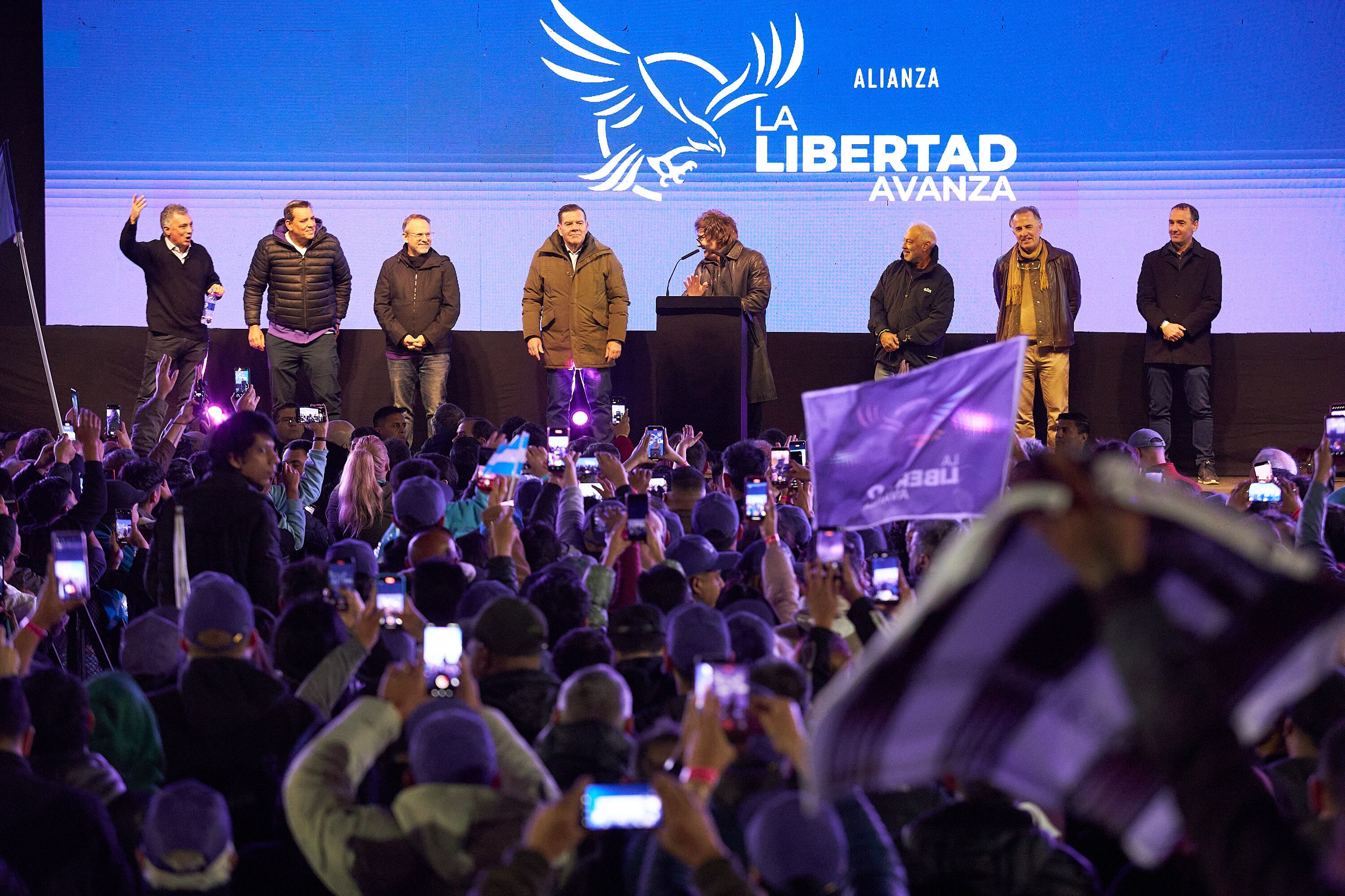El acto de cierre libertario, con los candidatos