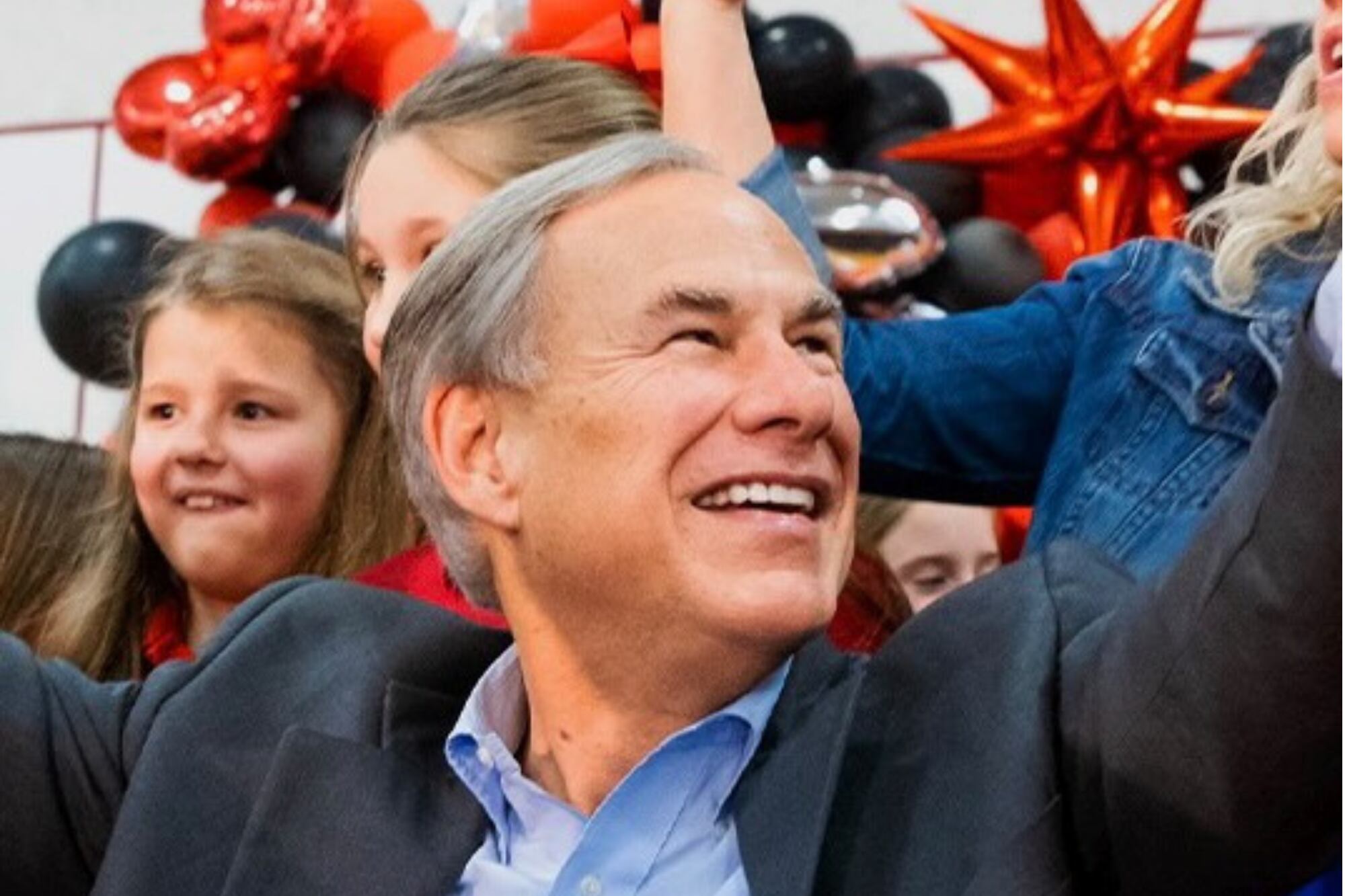 Greg Abbott sigue los pasos de Ron DeSantis: la que que podría entrar en vigor en Texas el 18 de marzo