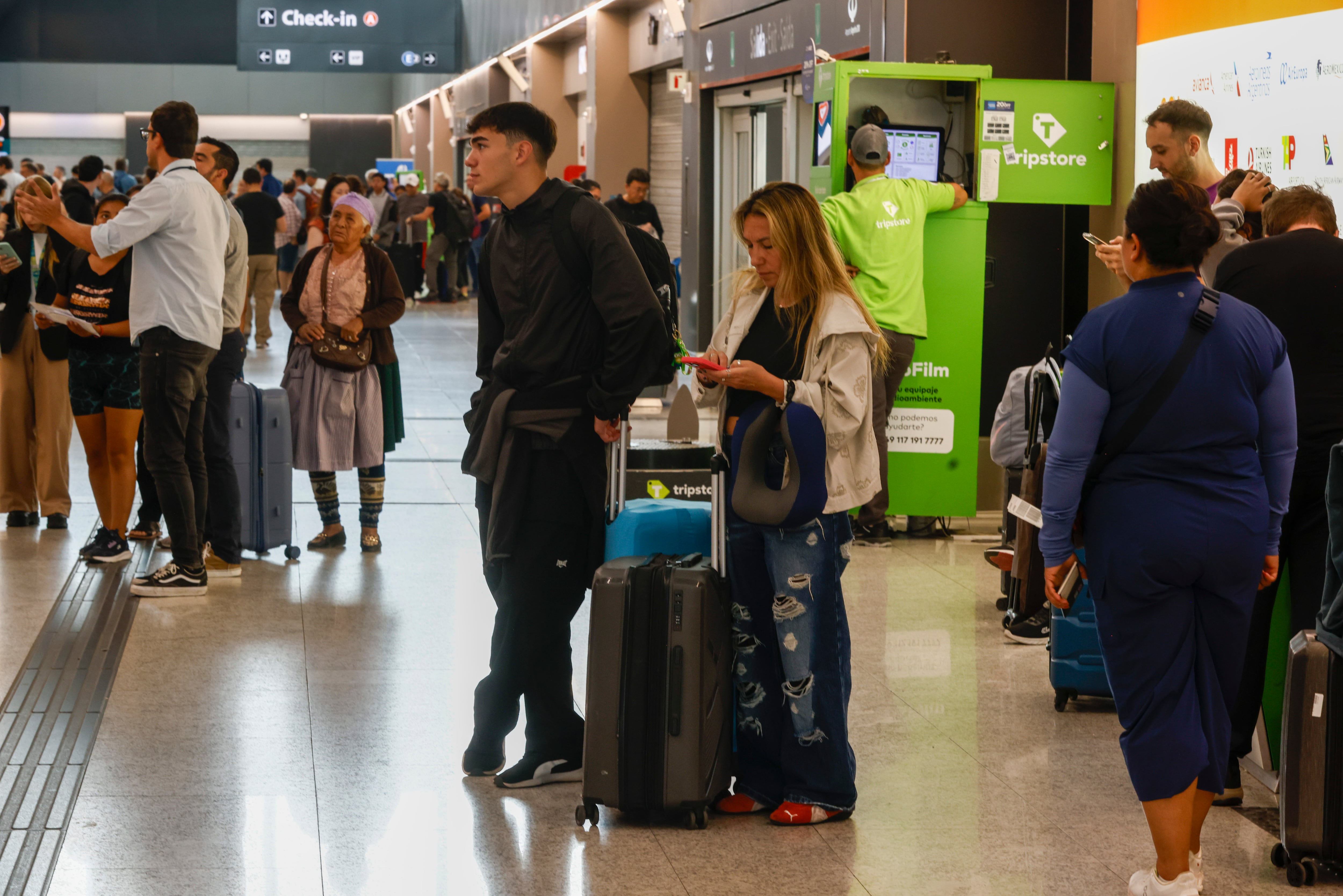 Aeropuertos Argentina está implementando IA en los procesos de gestión para tener información más detallada sobre los pasajeros y sus necesidades
