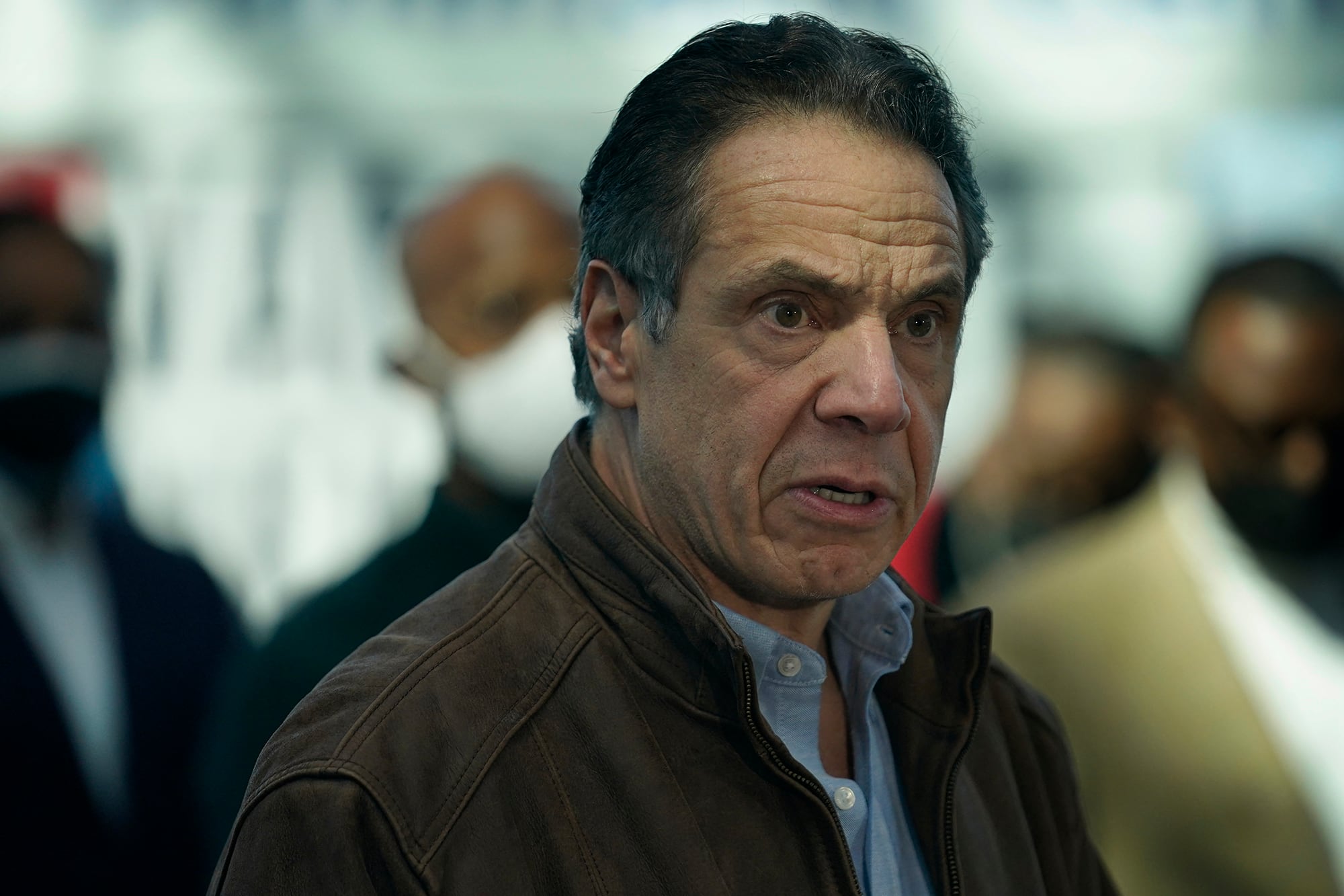 La encuesta de AARP New York muestra un escenario más ajustado: en enfrentamiento directo, Zohran Mamdani tendría 44,6% frente a 40,7% de Andrew Cuomo