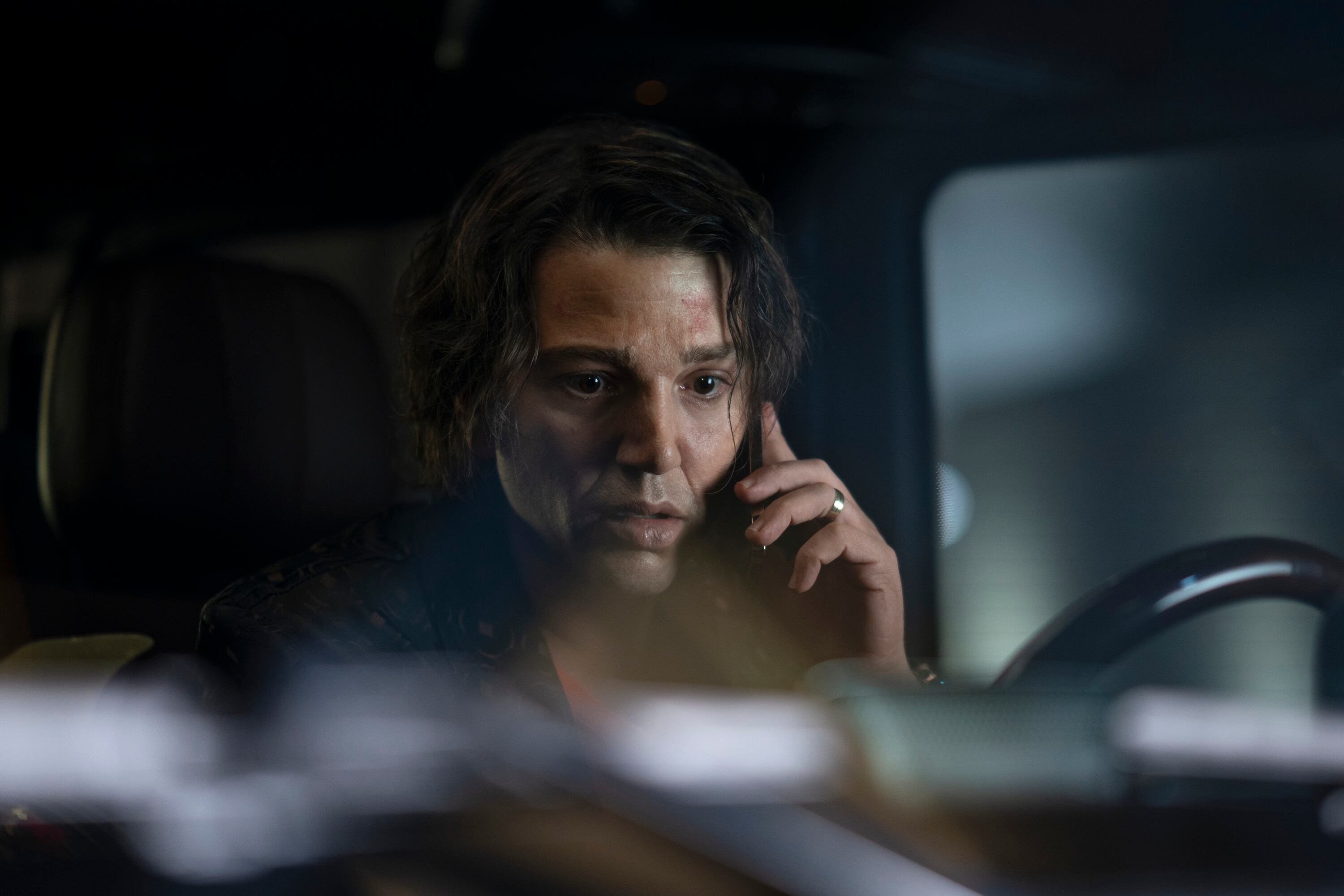 Diego Luna en La máquina