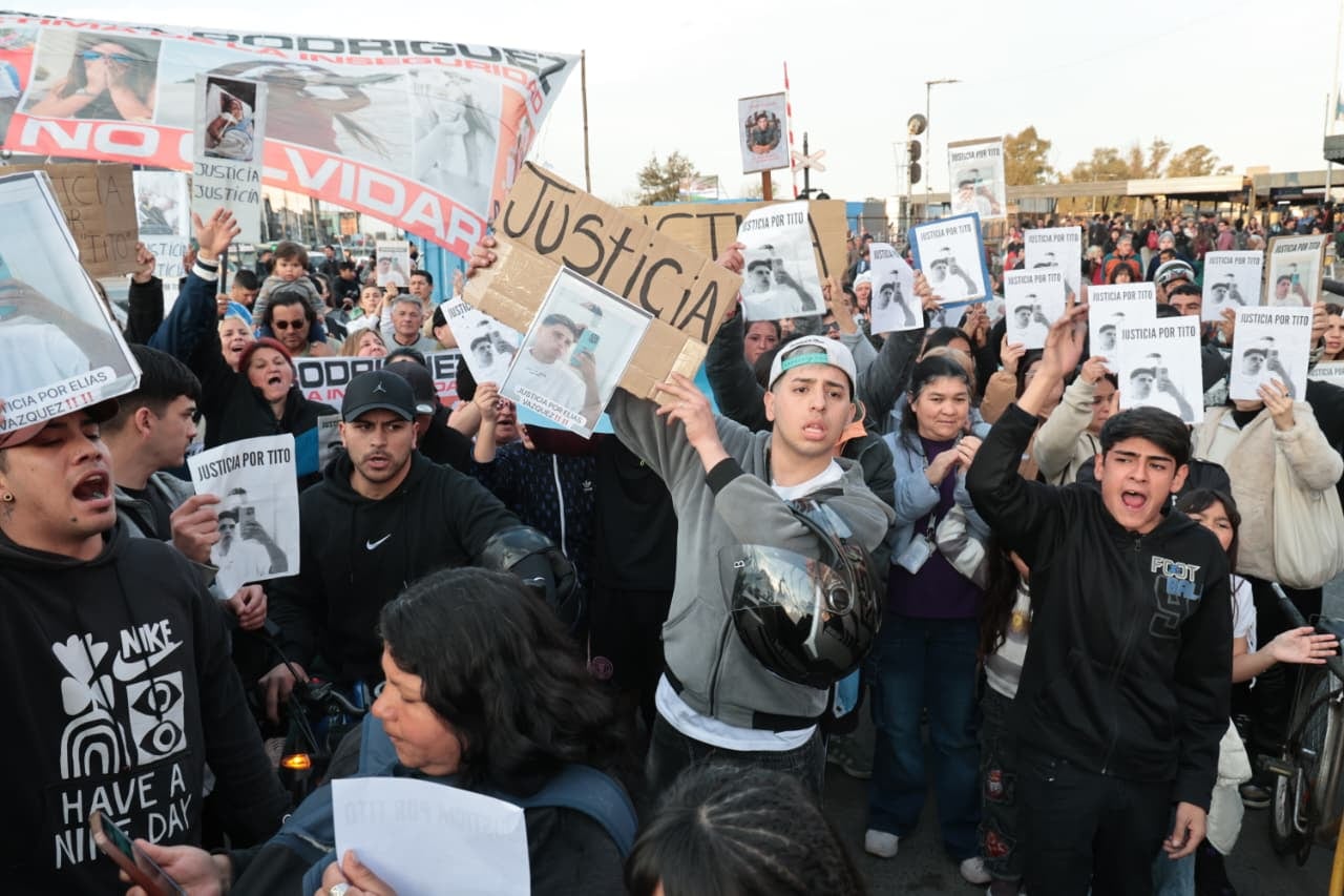 Una imagen de la marcha por justicia realizada en José C. Paz, tras el asesinato de Ojeda Vázquez