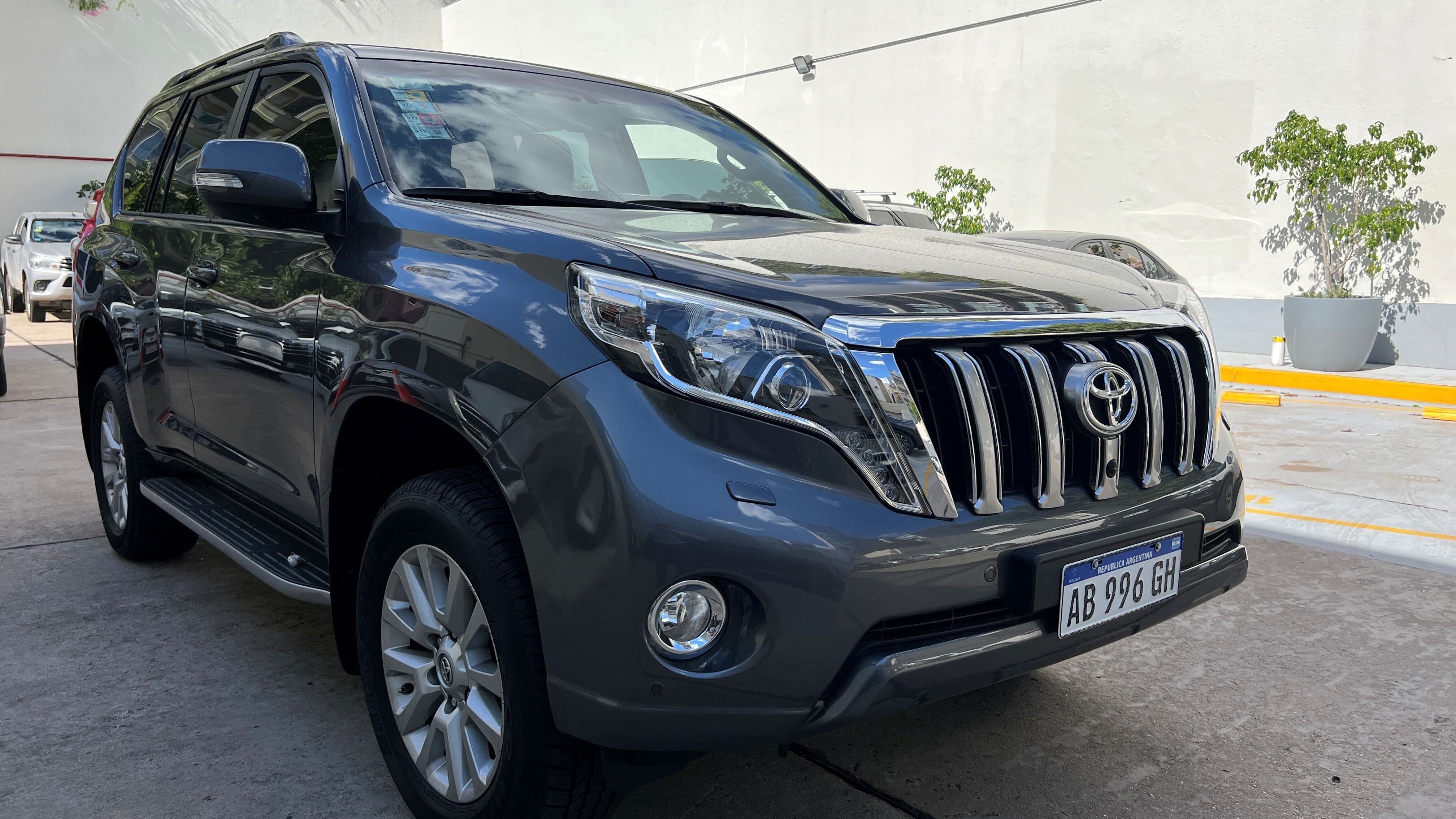 El Land Cruiser Prado VX que Monasterio Tattersall subastará en los próximos días