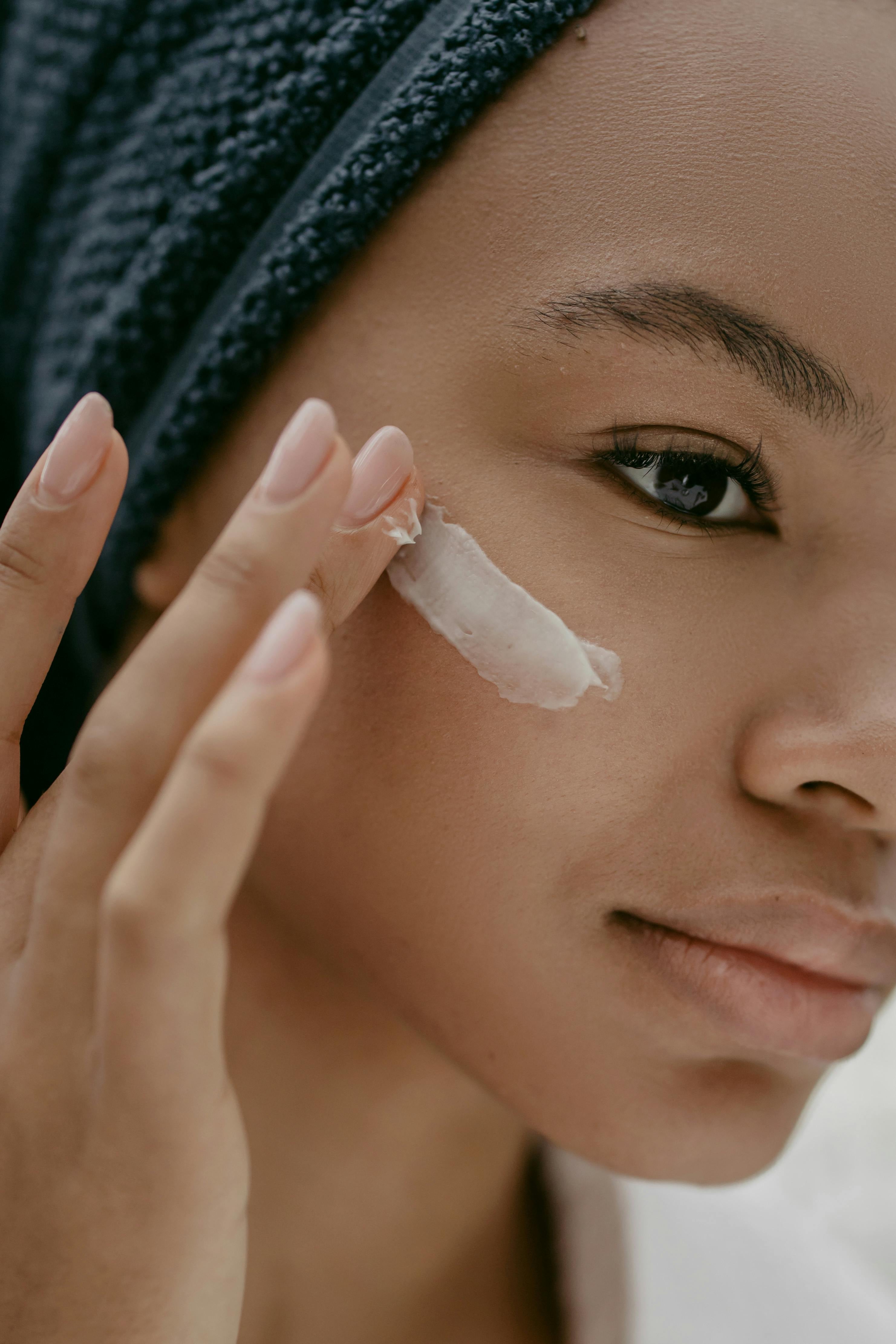 No es necesario esperar a que aparezcan arrugas o signos visibles de envejecimiento para empezar a incorporar activos en el skincare