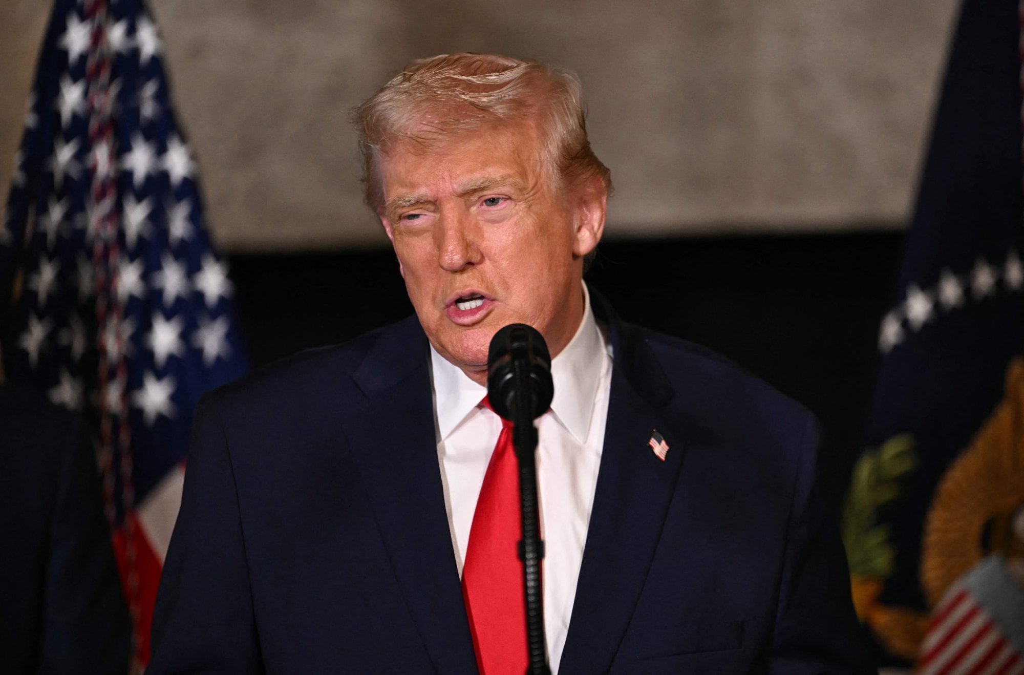 Trump dio detalles de cómo sacaron a Maduro y a su esposa de Venezuela tras el ataque