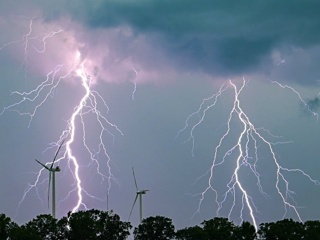 A qué hora llegan las tormentas fuertes y el granizo a Buenos Aires hoy, según el SMN