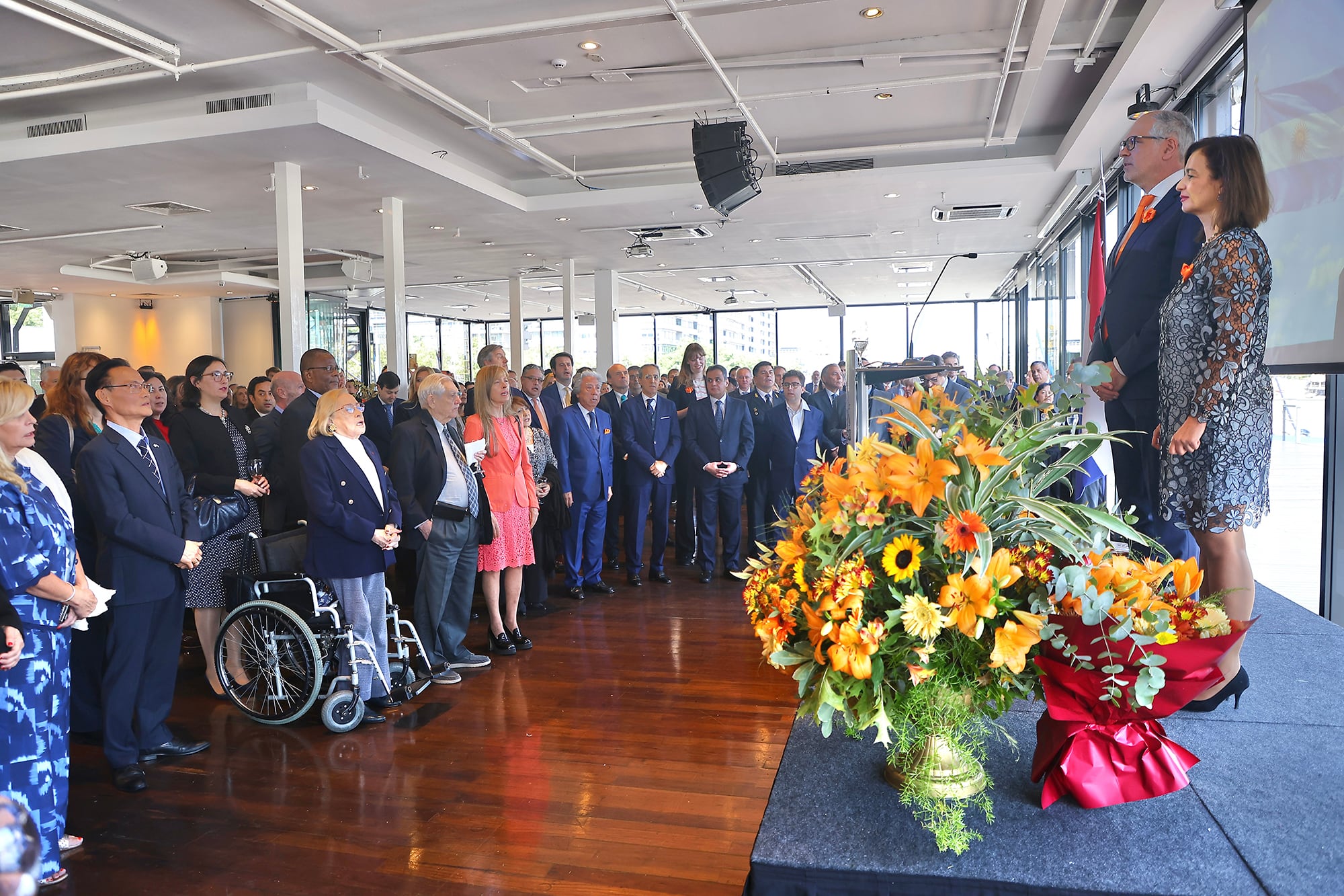 El Yacht Club fue ambientado acorde a los colores de los Orange Nassau