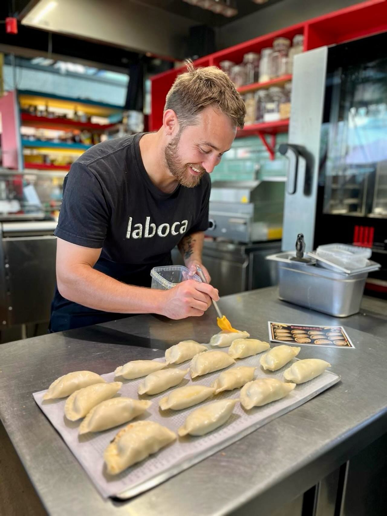 En Laboca producen entre 1000 y 1500 empanadas por día