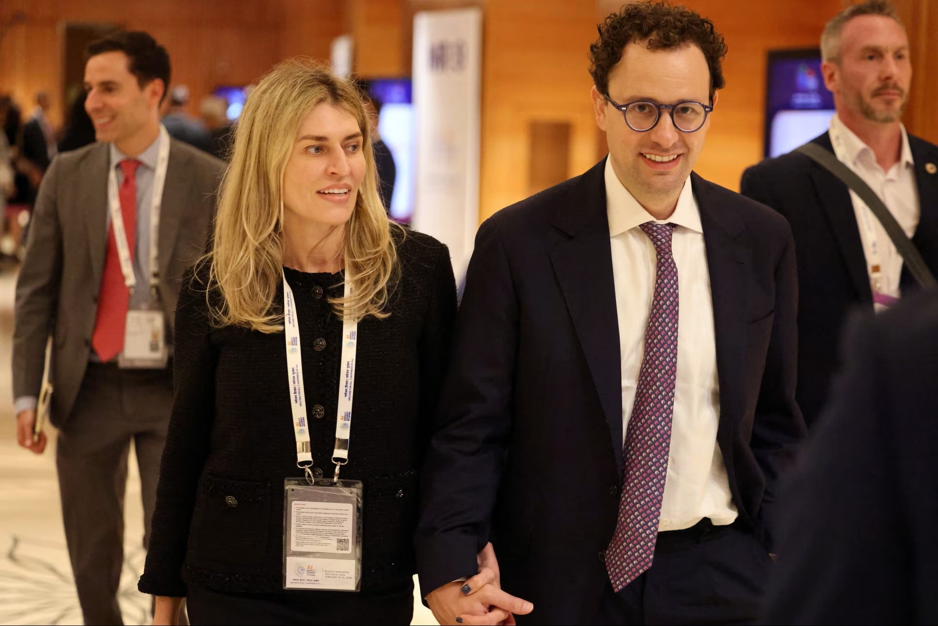 Dario Amodei, cofundador de Anthropic, junto a su esposa Camilla Clark