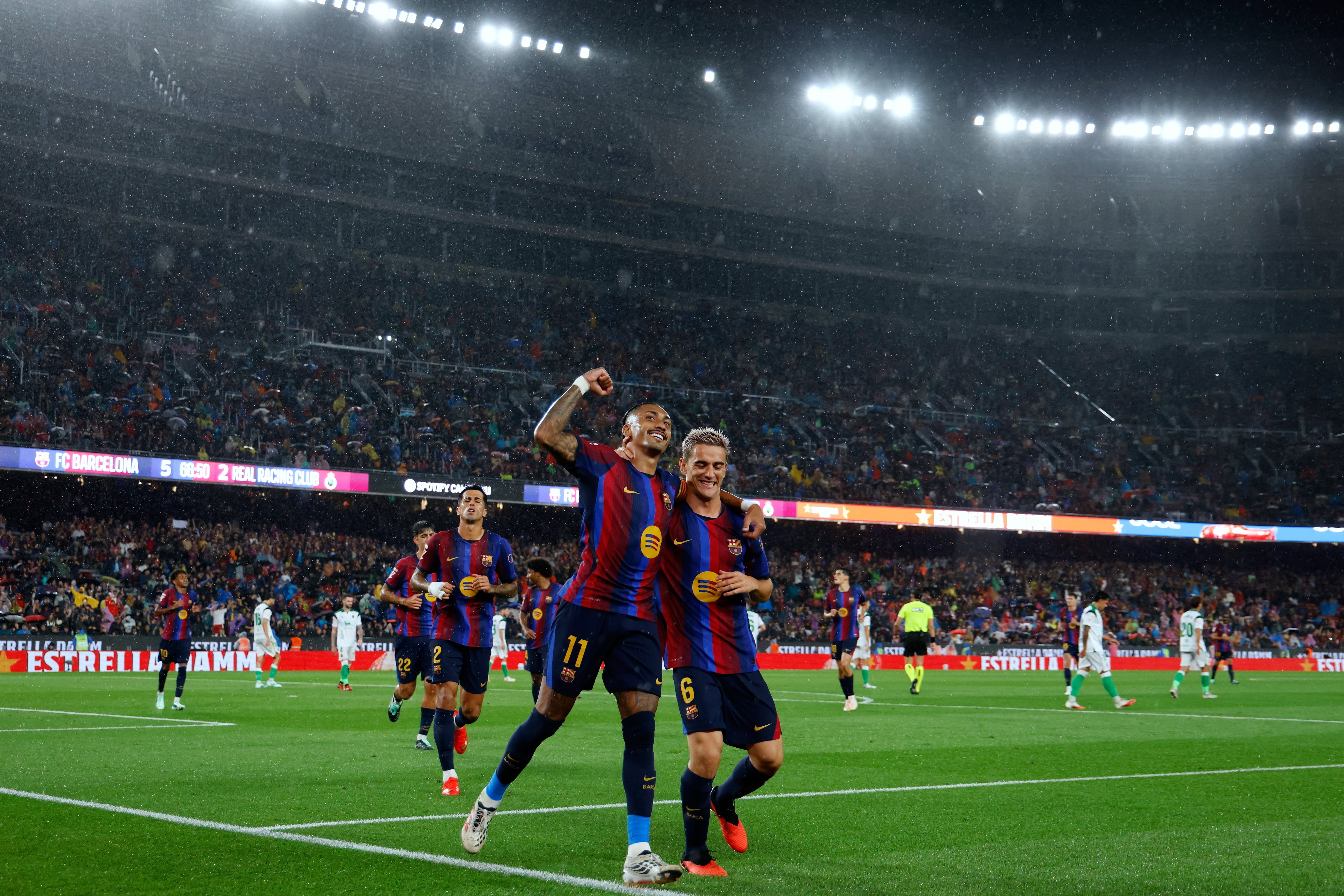 Barcelona es una máquina de golear en la liga española; este sábado intentará hacérselo sentir a Sevilla en Andalucía.