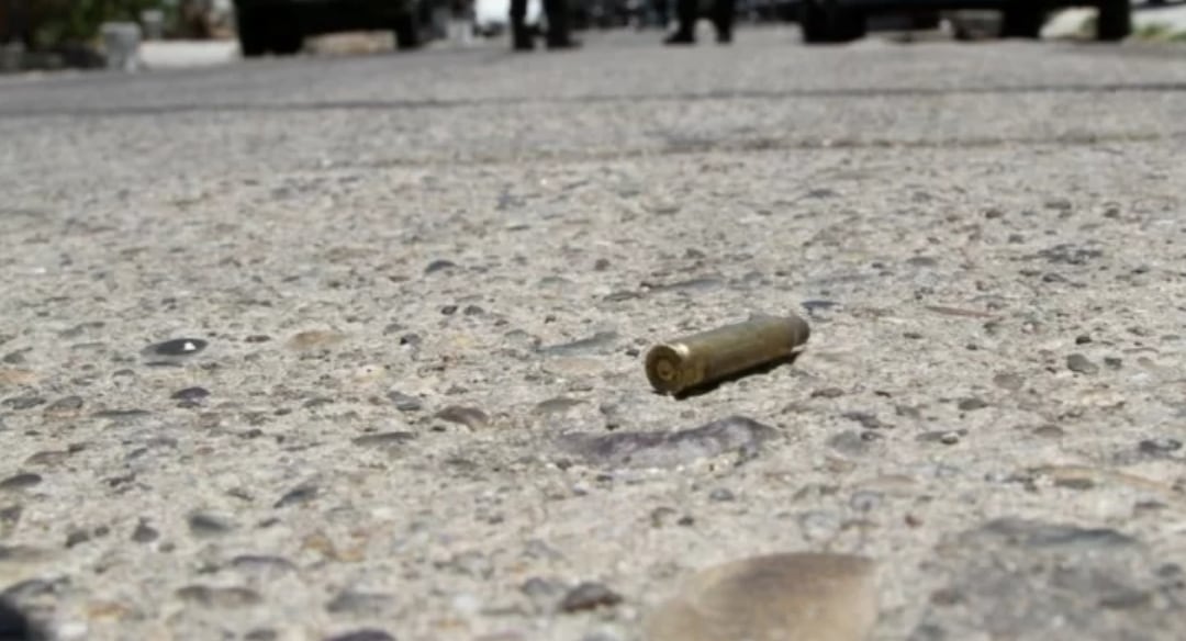 Bala perdida: un neurocirujano explicó por qué “es muy grave” la herida que tiene la niña y sugirió qué se puede hacer