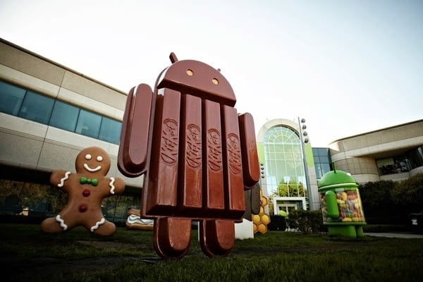 Una estatua de Android 4.4 KitKat en las oficinas de Google, Mountain View, California