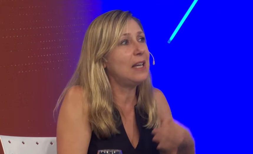 La diputada del Frente de Izquierda, Myriam Bregman, sostuvo que sería conveniente discutir una reducción de la jornada laboral