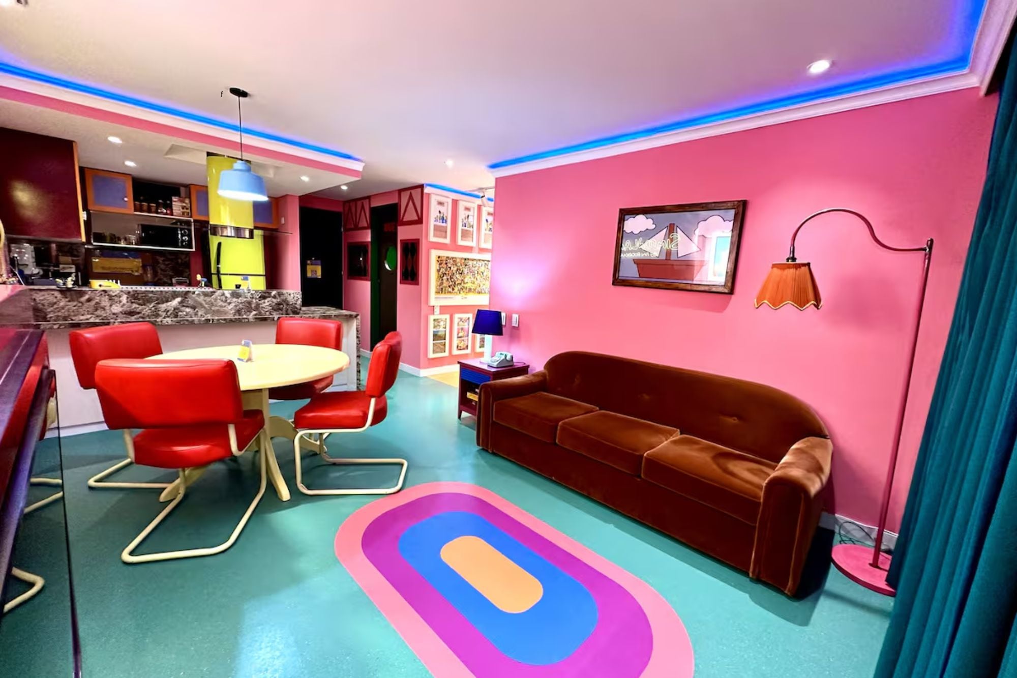 Un alojamiento temático que recrea una casa icónica de la TV (Foto: Airbnb)