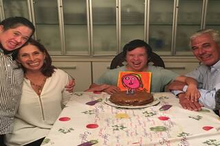 Tenían 7 hijos y adoptaron a otro más con síndrome de Down que cambió sus vidas