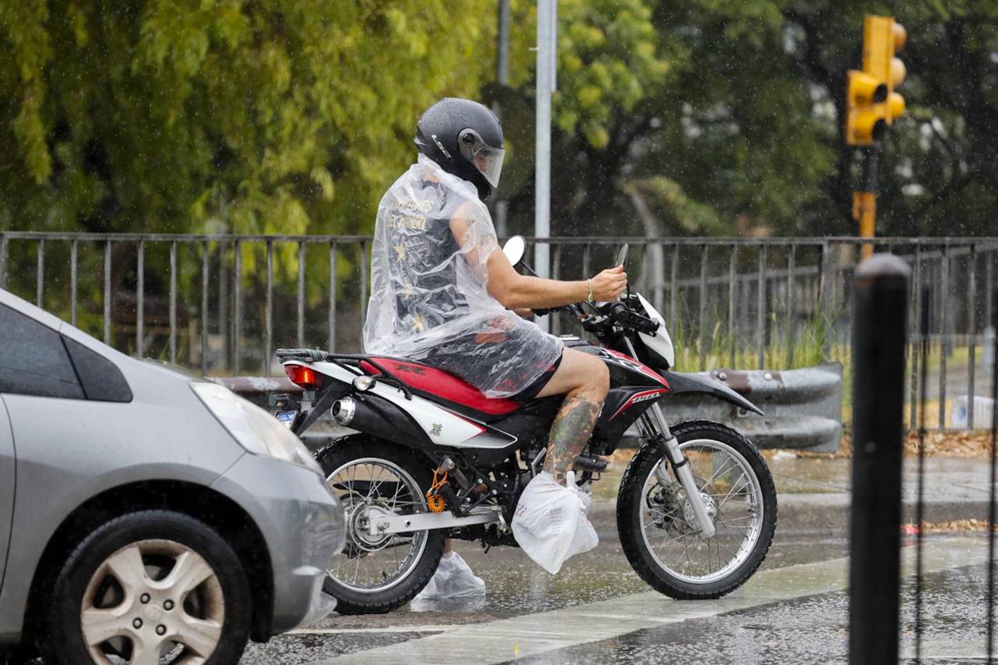 Alerta por ciclogénesis en el AMBA: qué se sabe del fenómeno y cuándo deja de llover, según el SMN 7 Lluvia en la Ciudad