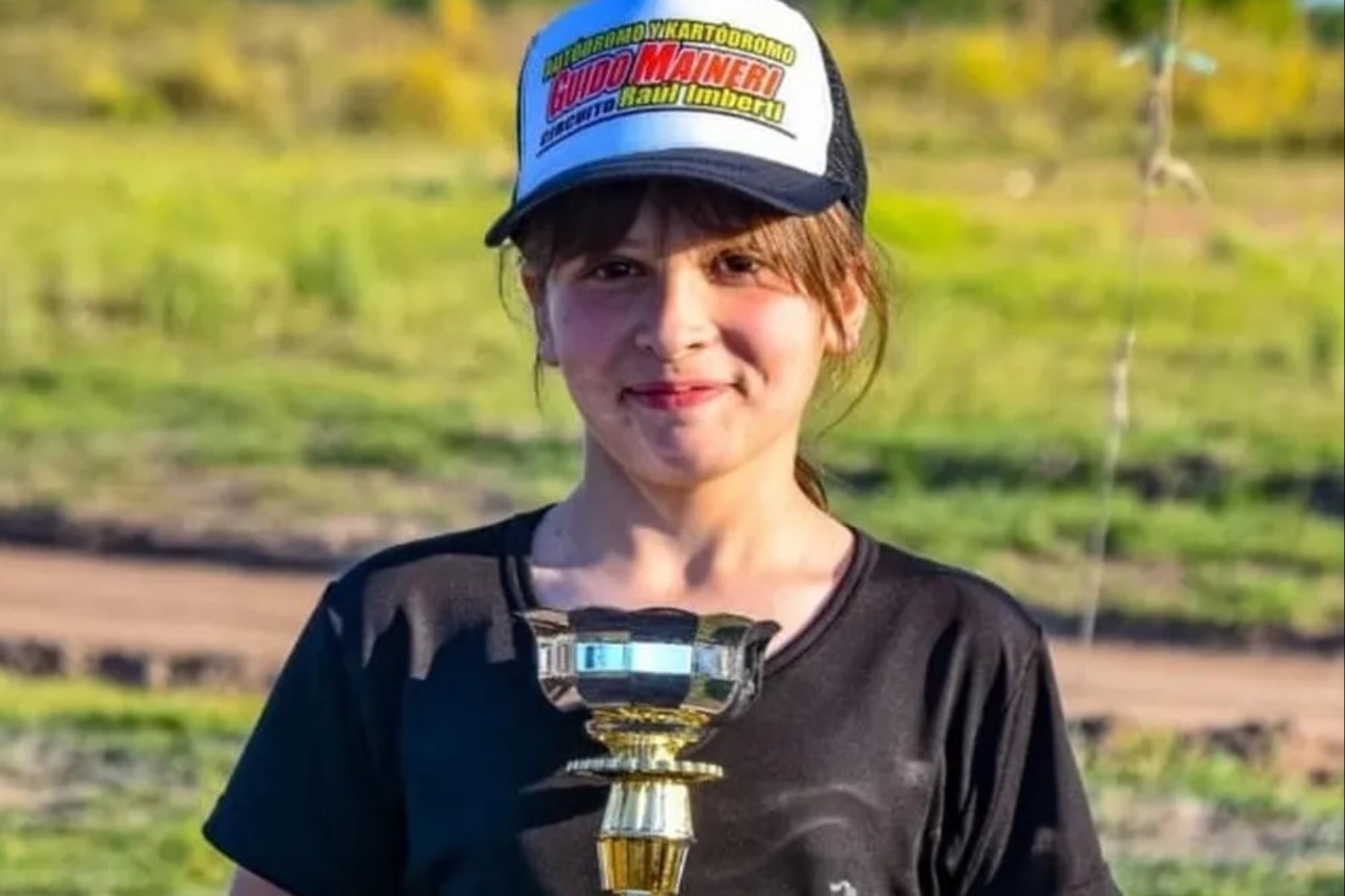 Una joven piloto de 13 años se accidentó con el karting: el desesperado pedido de su familia
