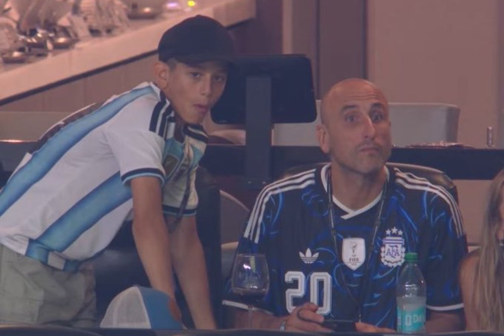 Manu Ginóbili sorprendió con la camiseta que eligió para ir a alentar otra vez a la selección argentina
