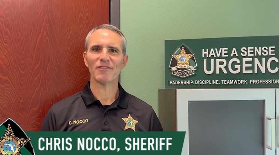 Chris Nocco anunció su renuncia en un video