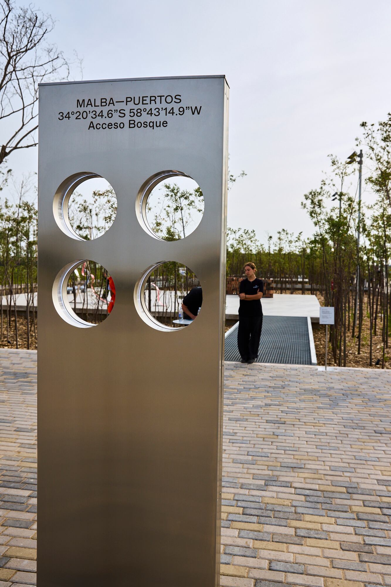 Los círculos abiertos del techo, el símbolo que identifica a Malba Puertos