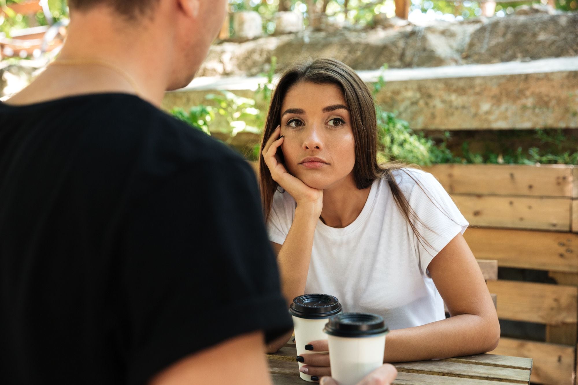 La mirada esquiva tiene un sinfín de significados, donde la timidez no debe ser el razonamiento rápido