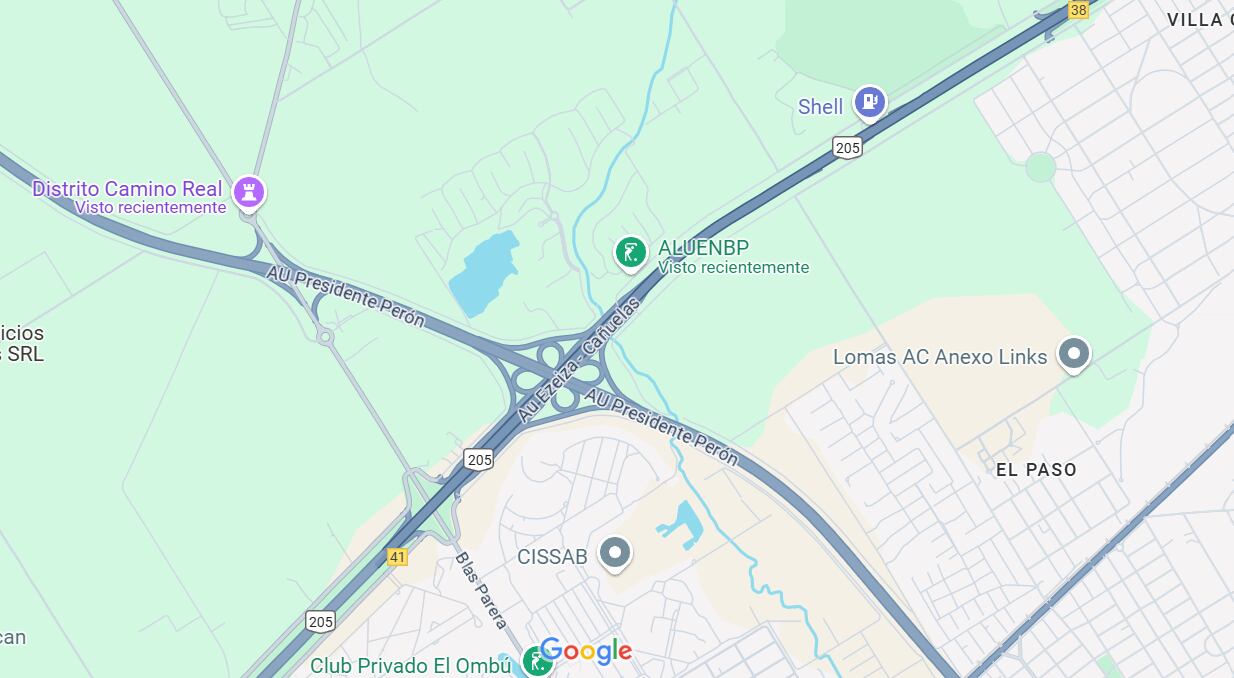 Al norte y a la derecha de la intersección de la Autopista Ezeiza-Cañuelas y la Autopista Presidente Perón se encuentra la nueva zona en la mira del desarrollador, Distrito Camino Real