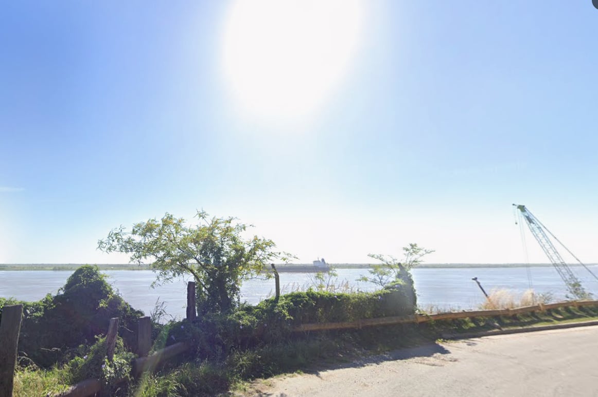 La zona del Puerto donde fue hallado el único rescatado de la embarcación