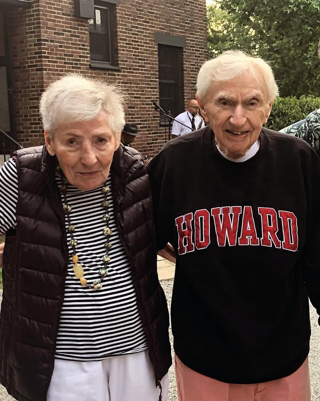 El Dr. Tucker está casado desde hace más de 67 años con la Dra. Sue Tucker (Foto: Instagram @drhowardtucker)