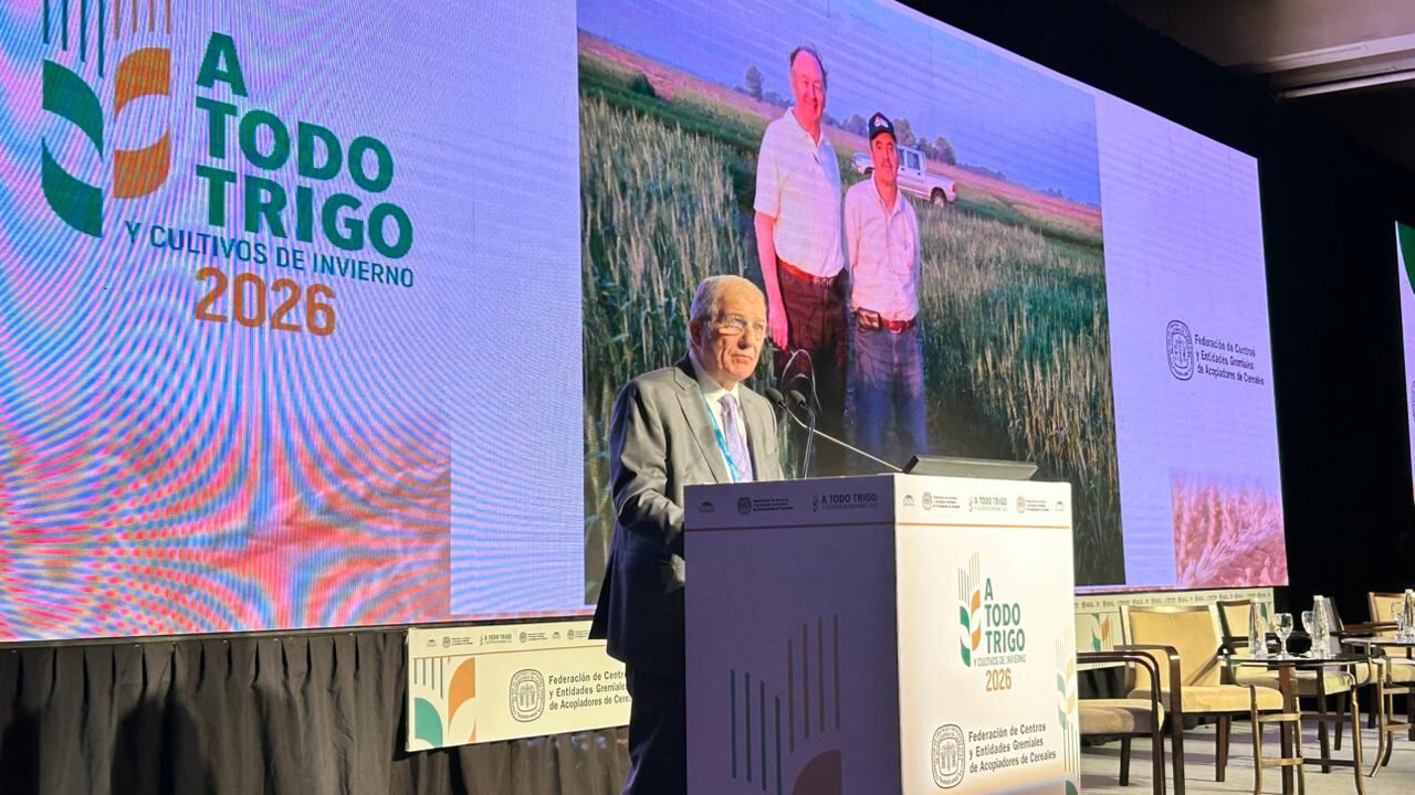Contrapunto entre un dirigente del agro y el secretario de Agricultura por las retenciones y la infraestructura