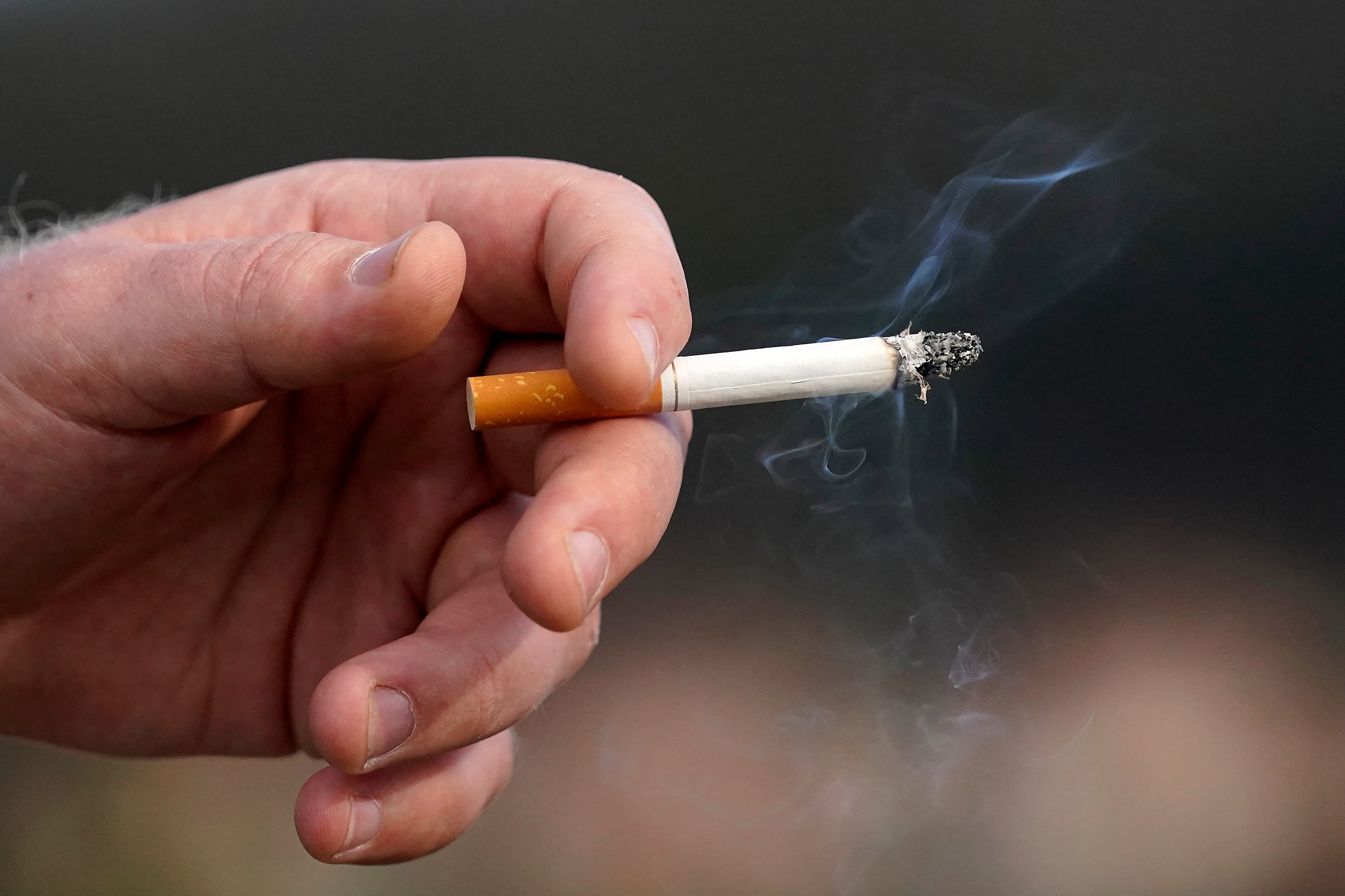 El médico insistió en que nunca es tarde para dejar de fumar