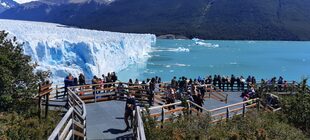 Las pasarelas del Perito Moreno se construyeron con acero