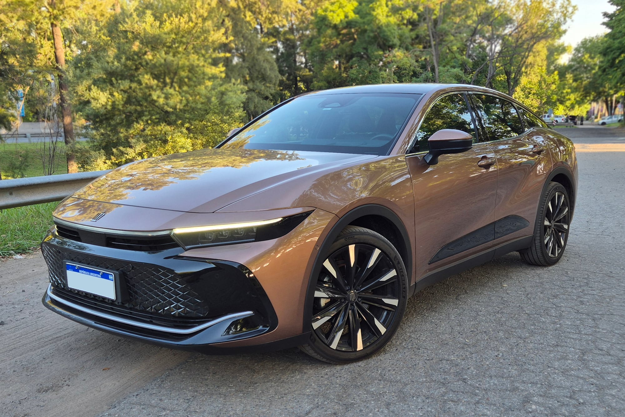 Cómo es el auto al que Toyota le bajó el precio US$12.500