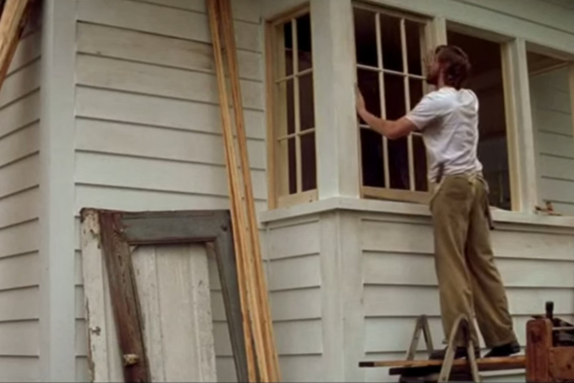 Ryan Gosling aprendió carpintería para interpretar a Noah en Diario de una pasión (Foto: Captura de video)