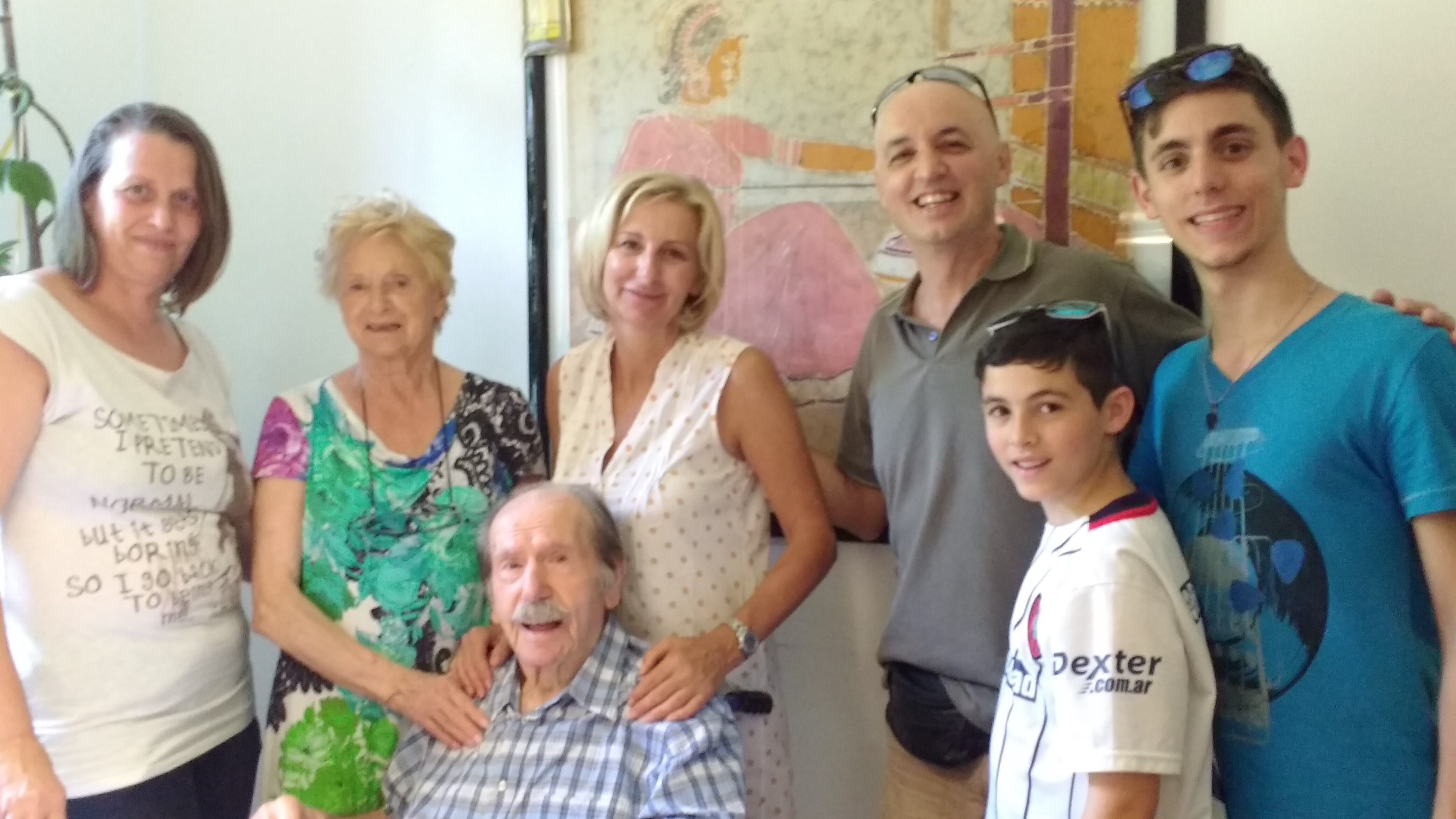 En el camino, Sergio halló su apellido y rostros familiares por doquier (en la foto, con Baldassinis de Italia)