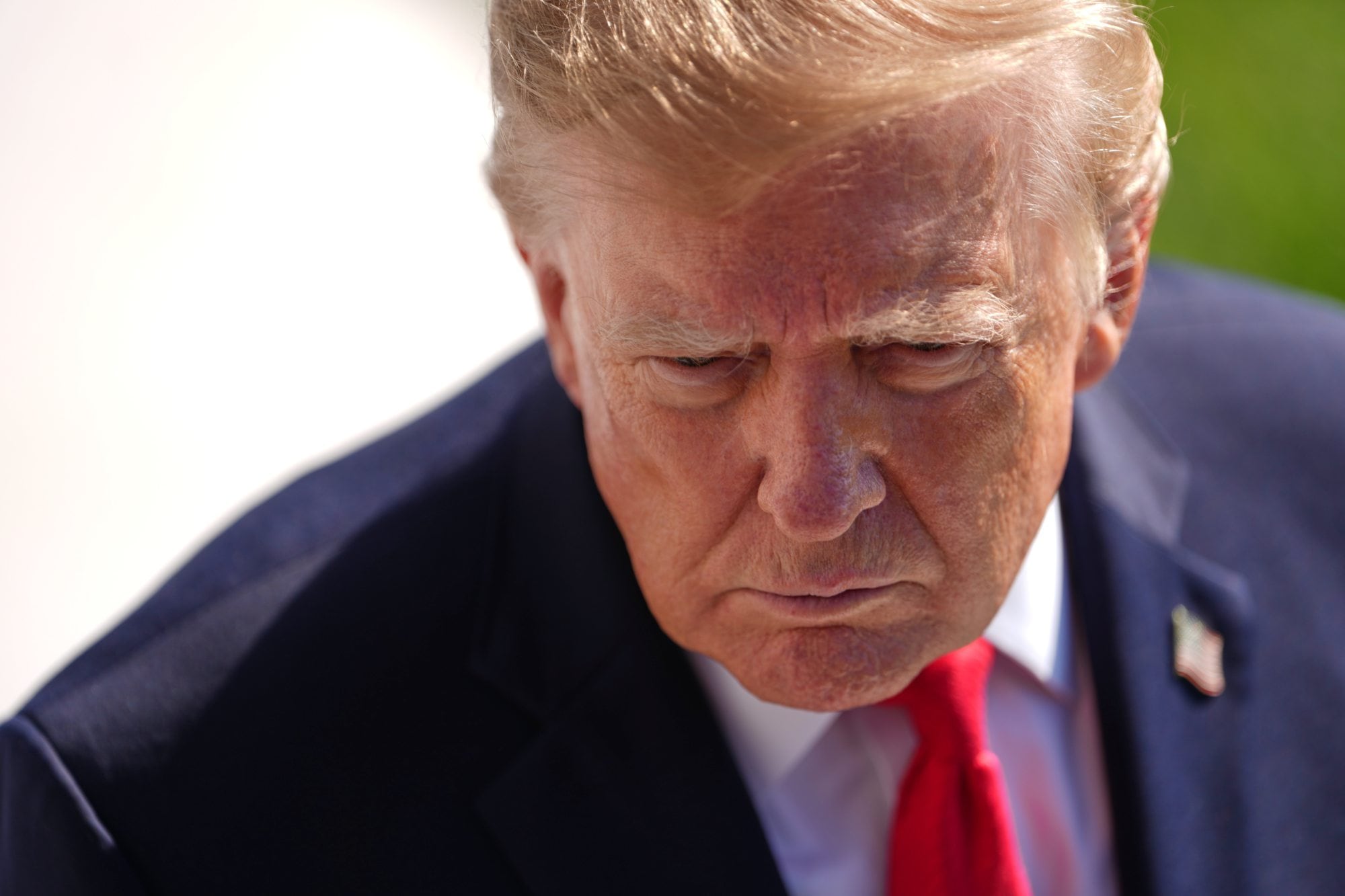 Trump exime a Rusia de más sanciones en otro guiño a Putin que enfurece a Ucrania