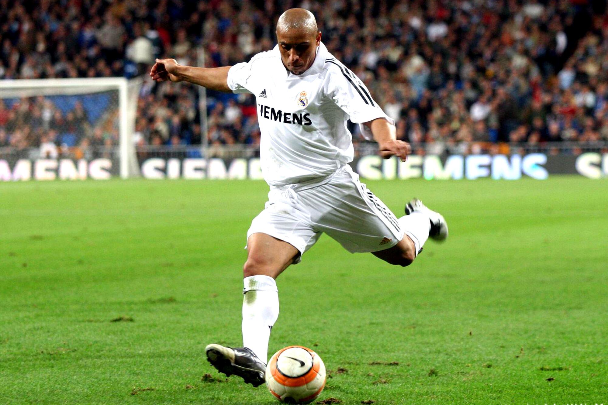 Roberto Carlos fue uno de los mejores laterales izquierdos de la historia del fútbol mundial