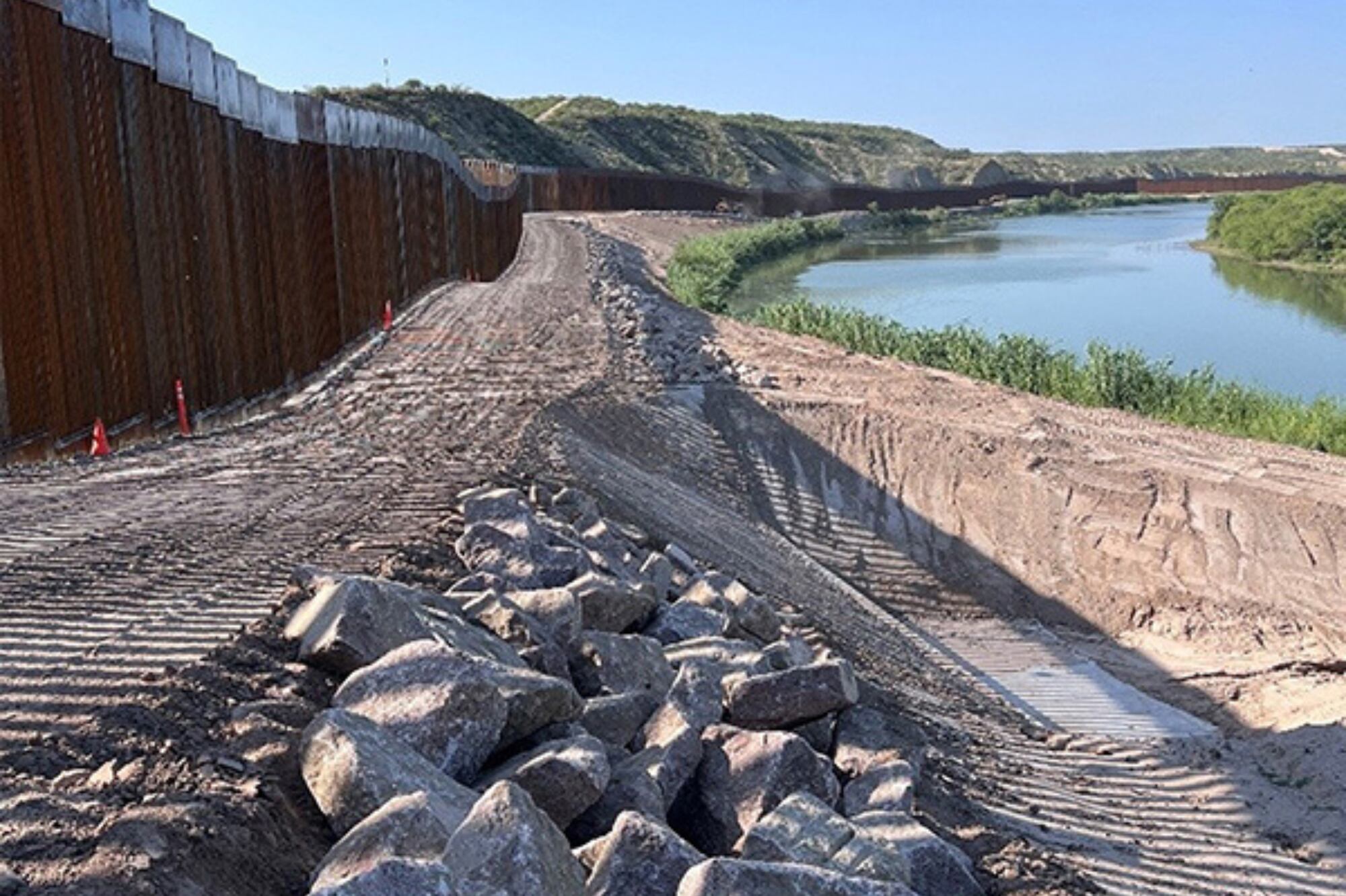 Solo queda excluido el valor agregado por infraestructura de seguridad fronteriza