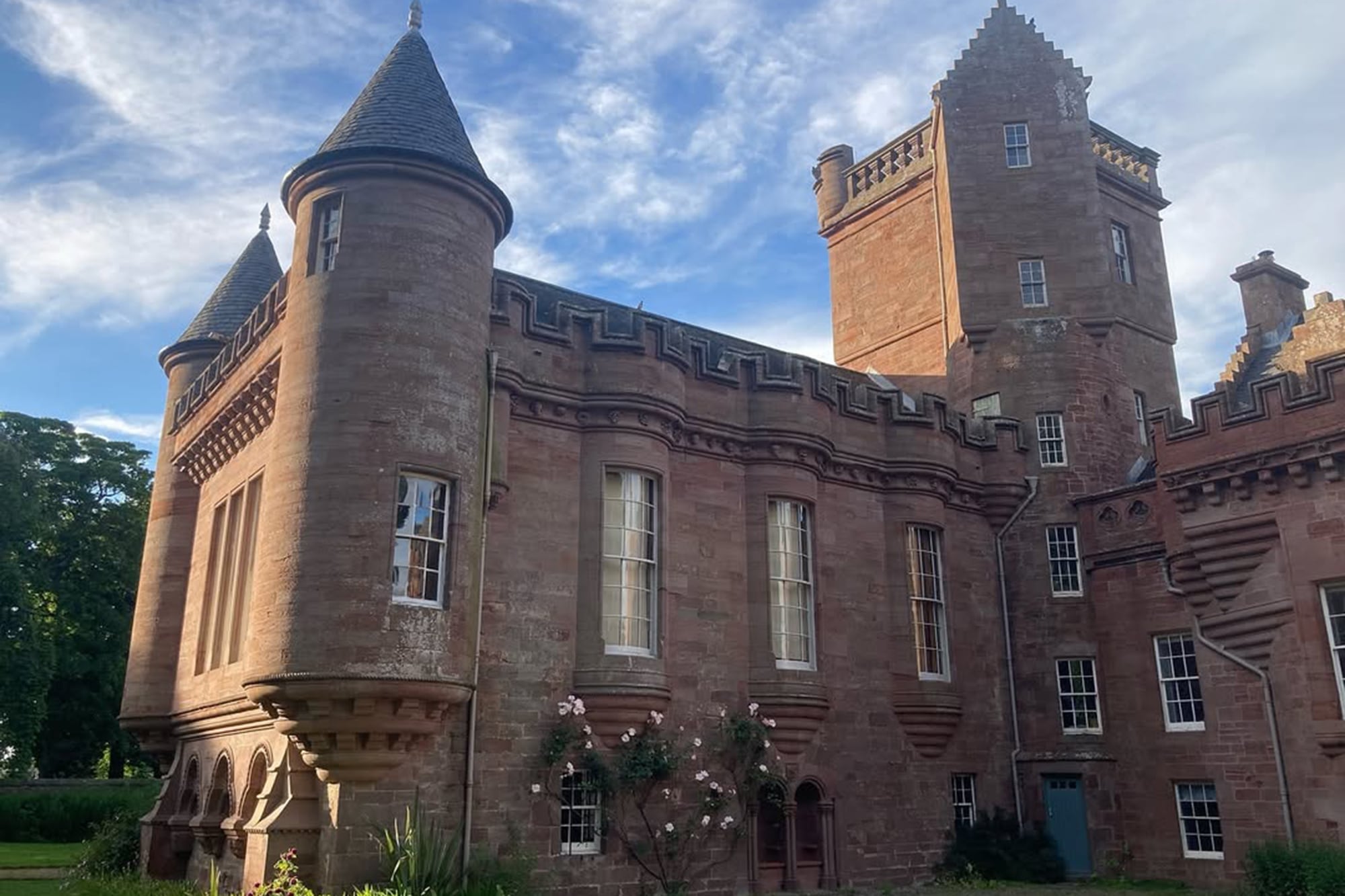 Estas son las ocho locaciones en tres países donde se filmó la película “Frankestein”