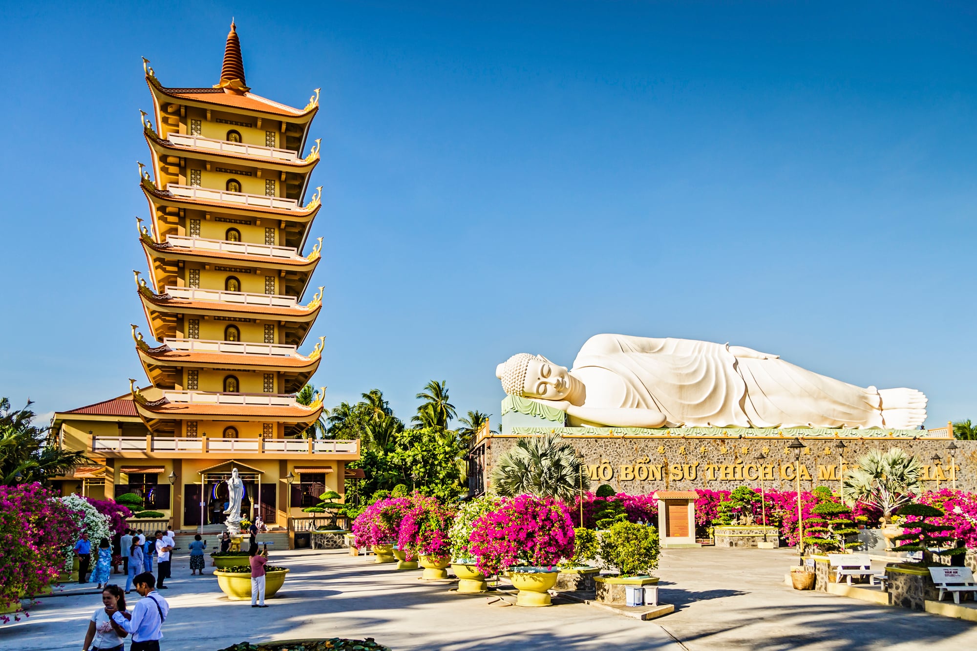 El Buda durmiente, en el templo Vinh Trang, cerca de My Tho