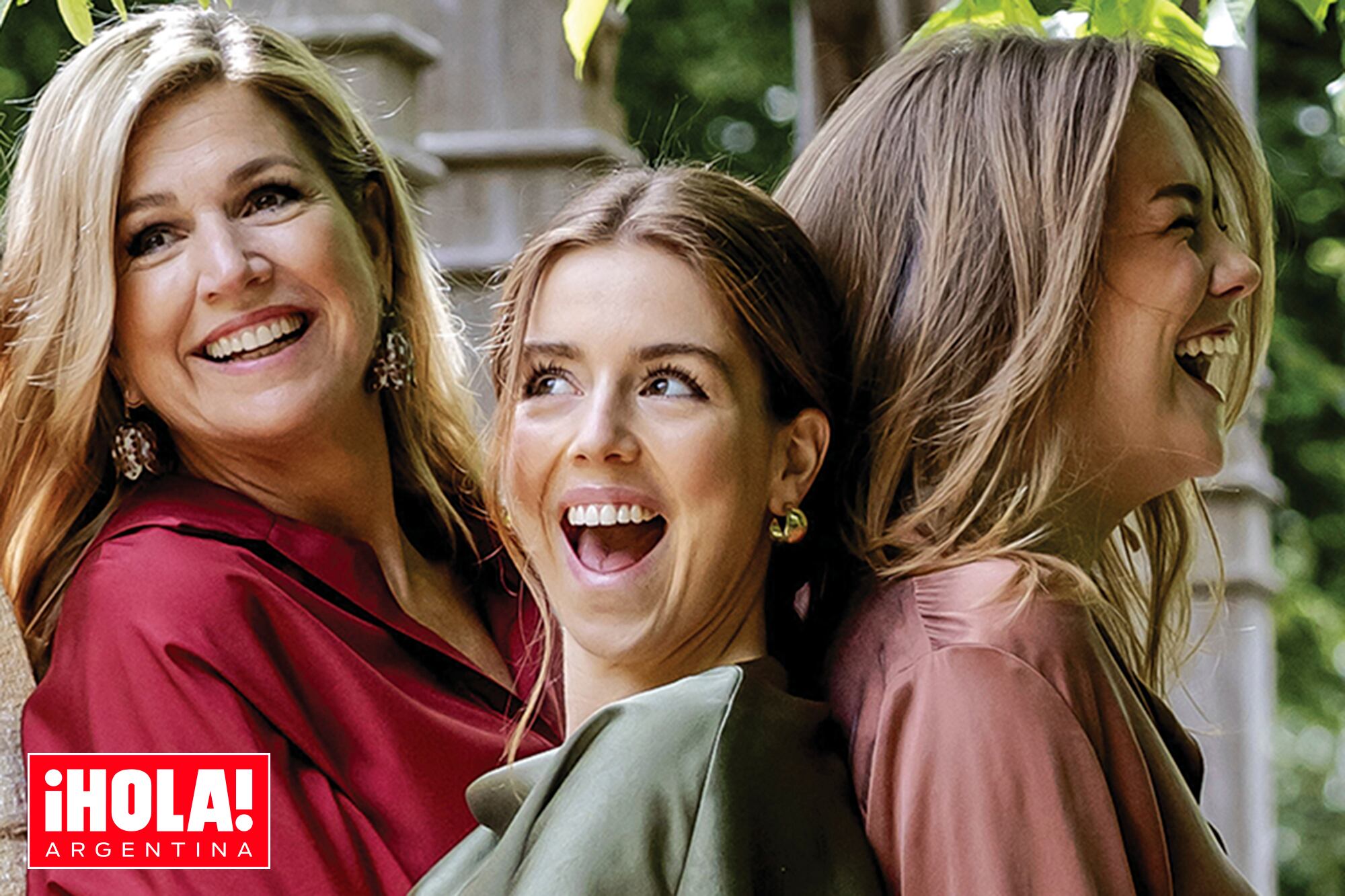 Reina Máxima. Todos los detalles y los looks del posado más espontáneo (y con sentimientos encontrados) junto a su familia