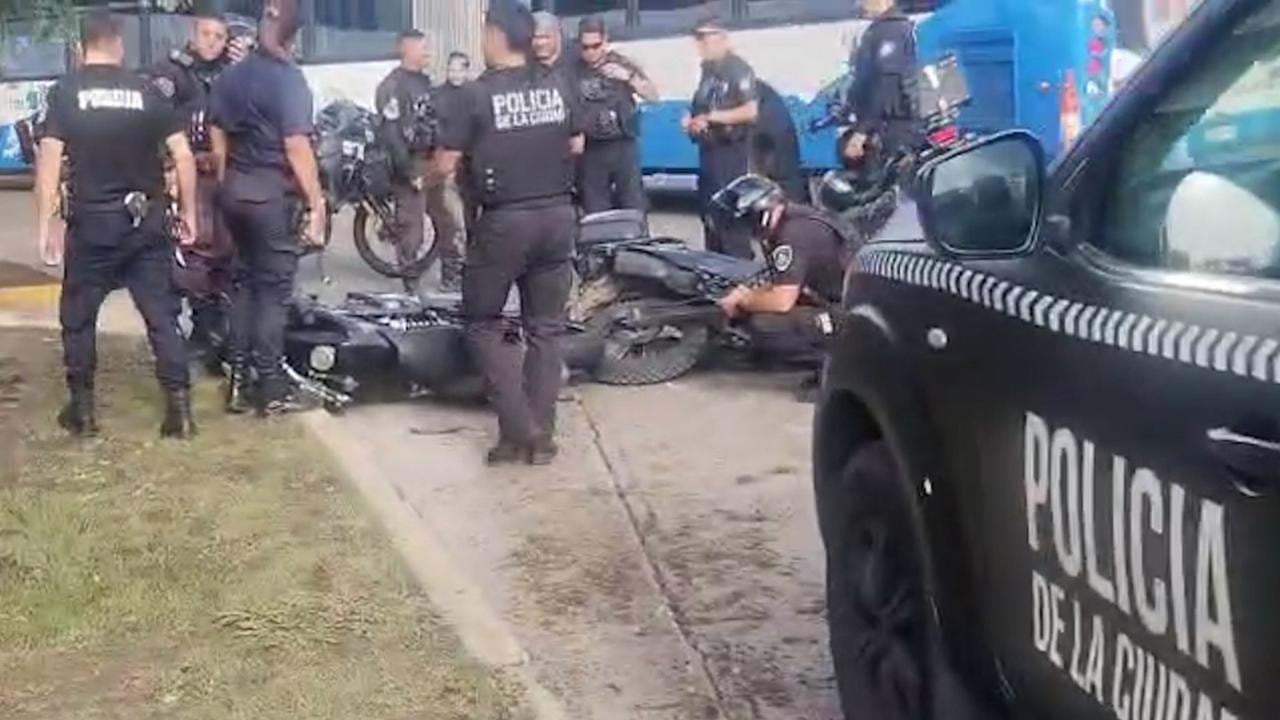 Los menores robaron la moto en Belgrano