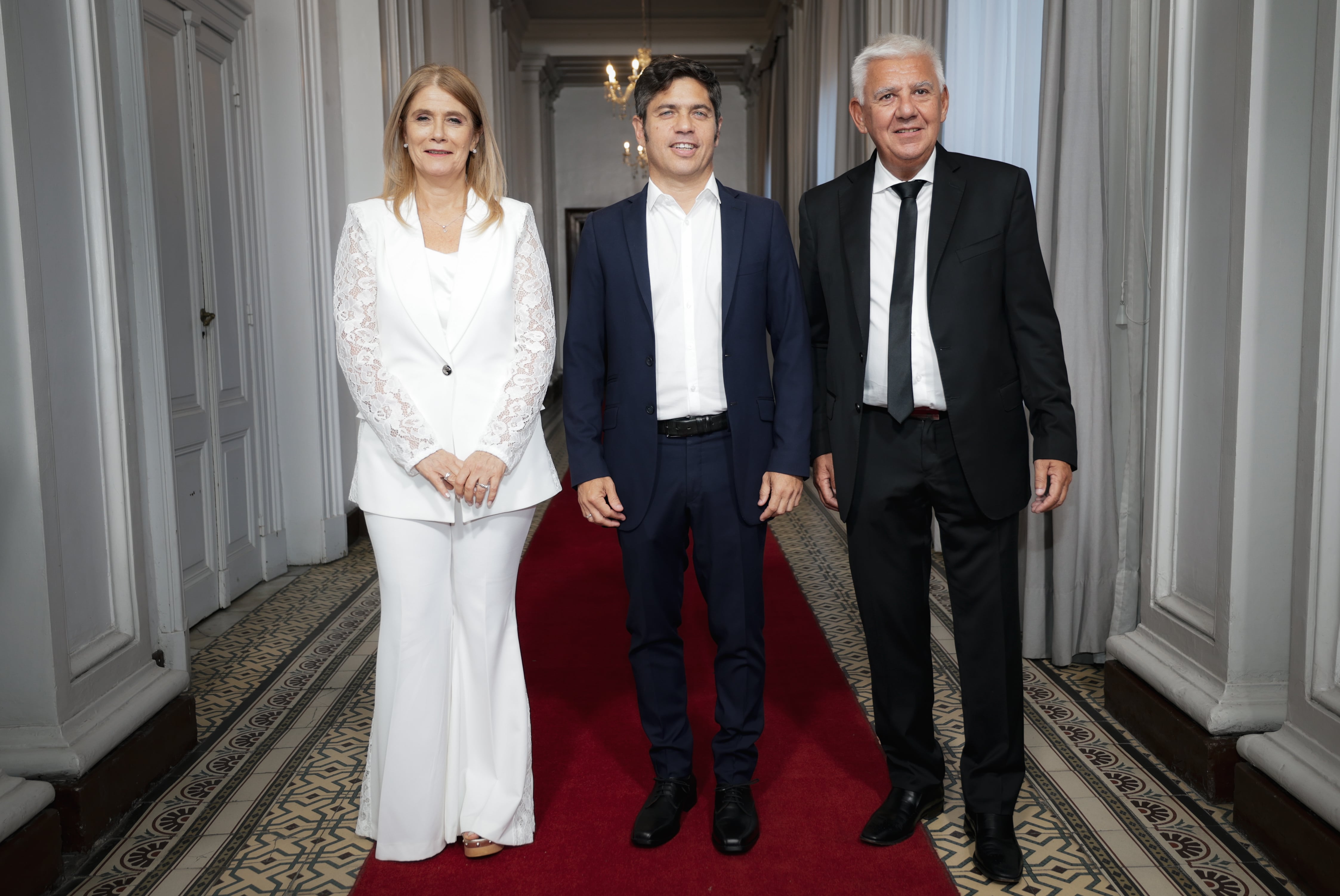 Kicillof, con Magario y Dichiara, titulares de las cámaras legislativas